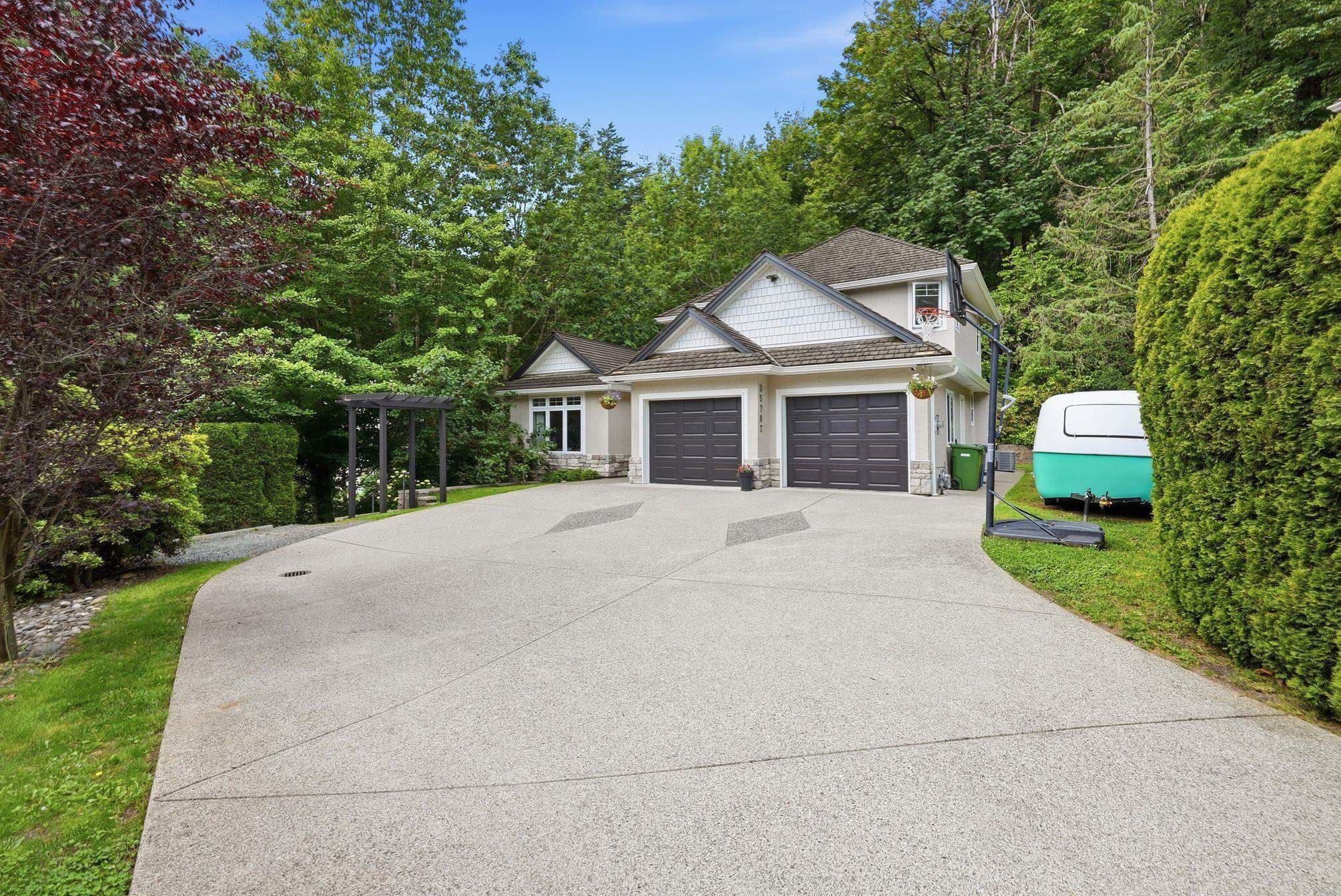35787 Graystone Drive, Abbotsford, V3G 1K7 — photo 3