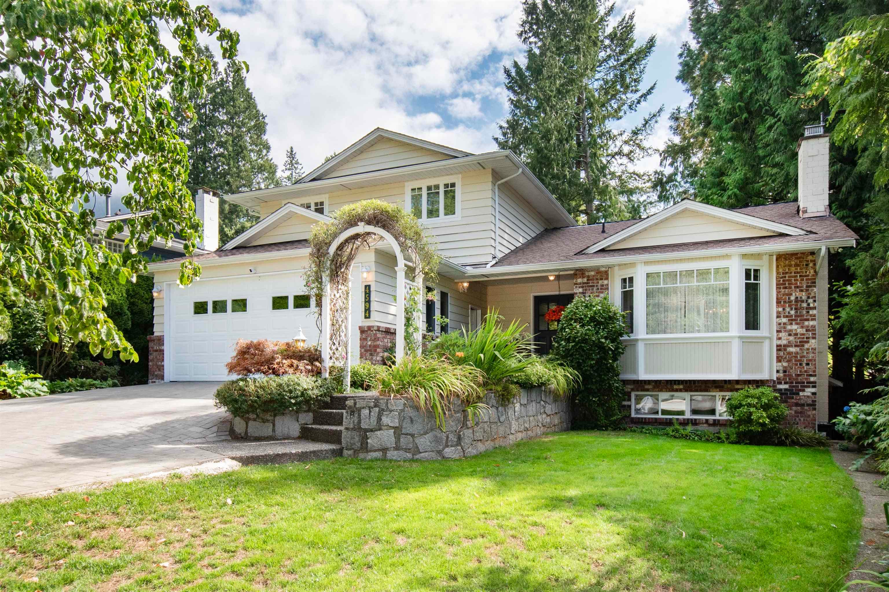 4594 Teviot Place, North Vancouver