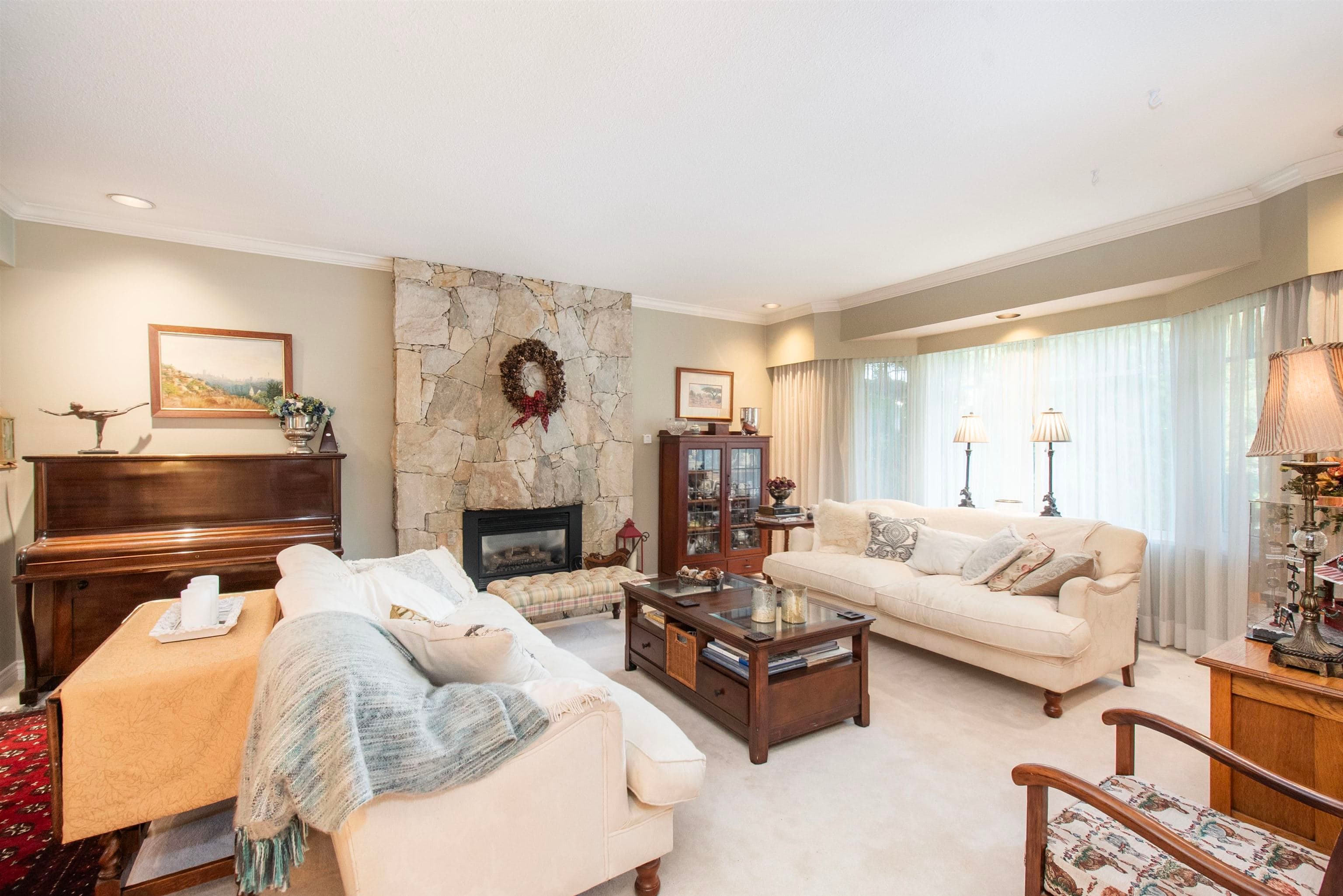 4594 Teviot Place, North Vancouver, V7R 4M5 — photo 5