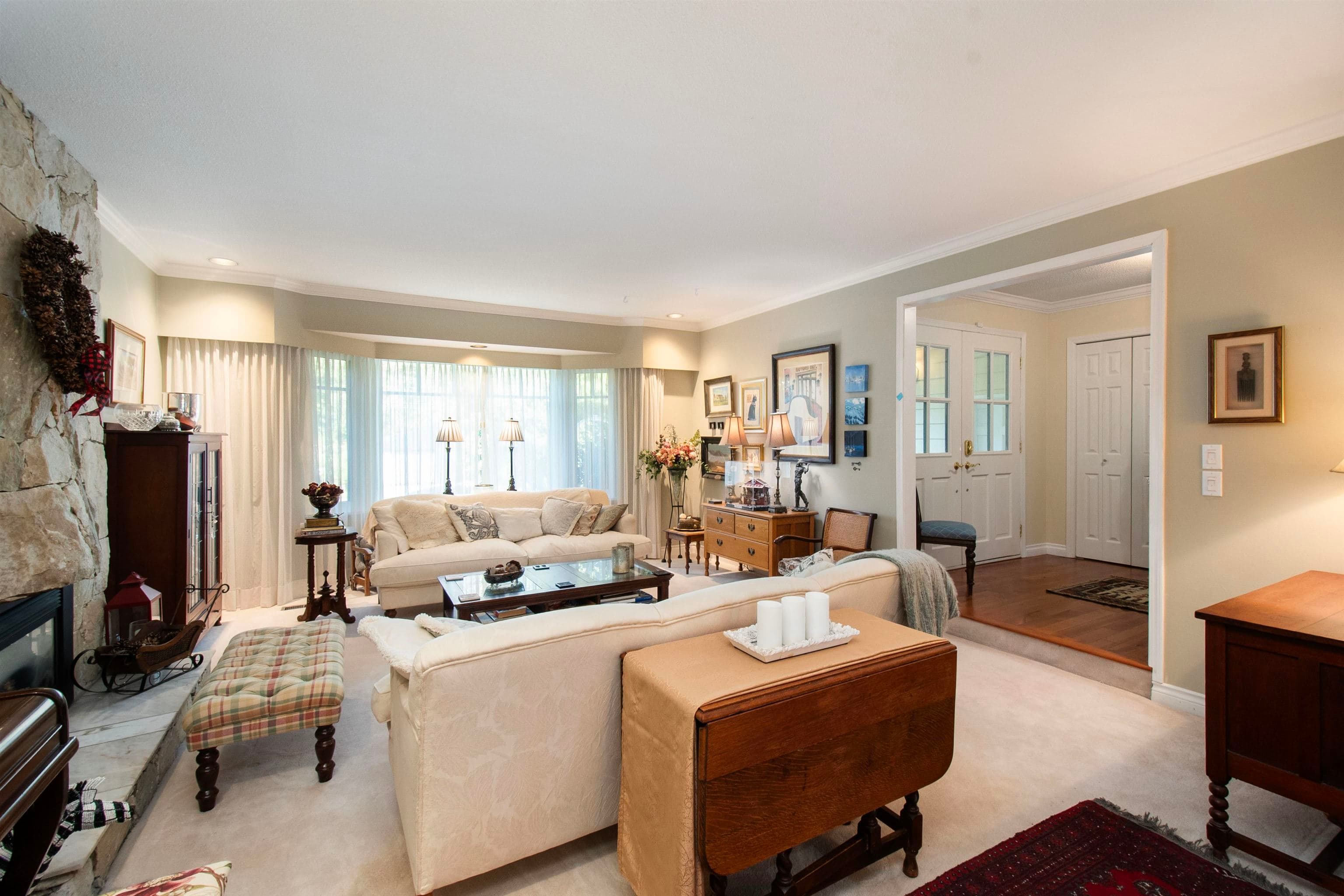 4594 Teviot Place, North Vancouver, V7R 4M5 — photo 4