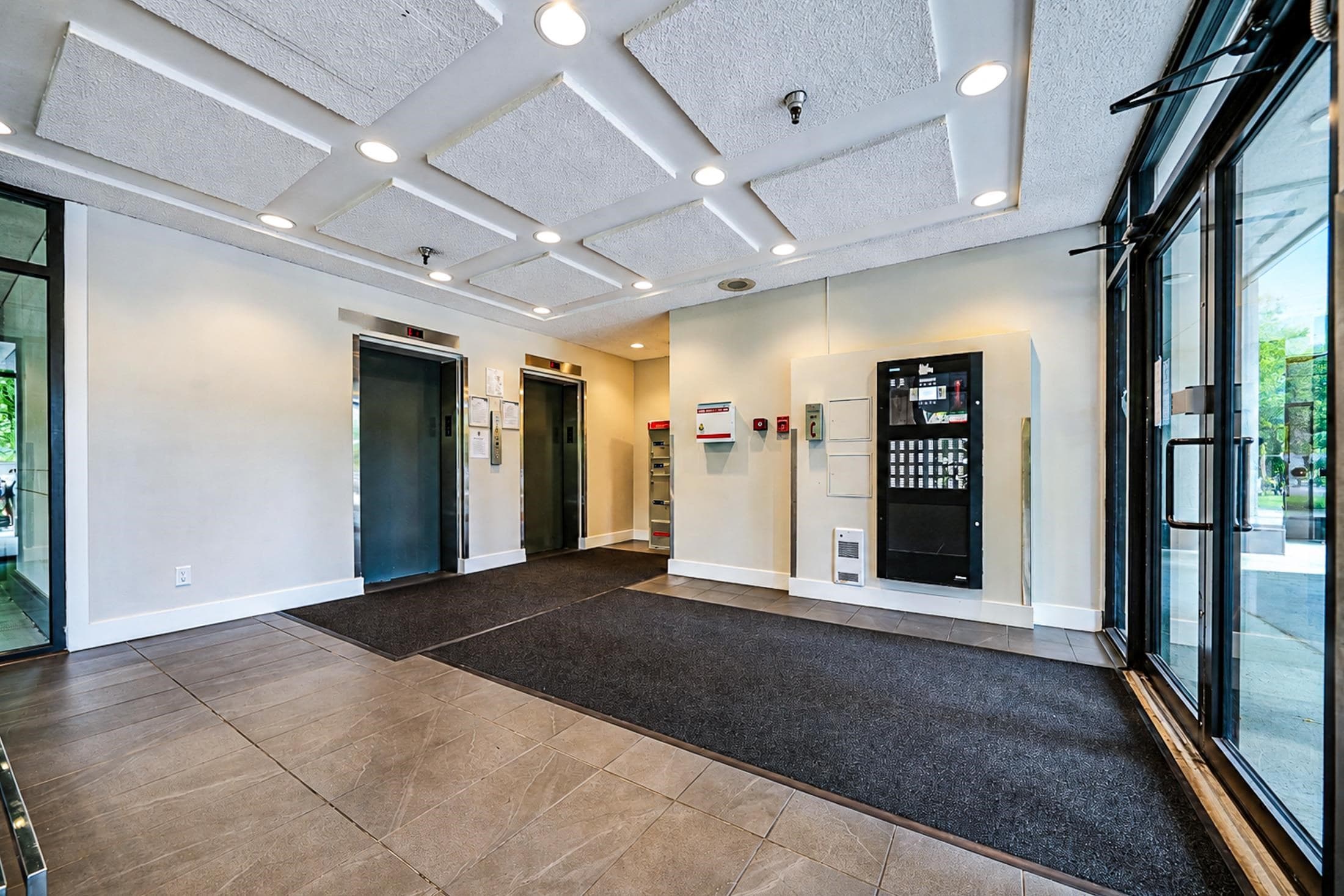 905 - 9541 Erickson Drive, Burnaby, V3J 7N8 — photo 2