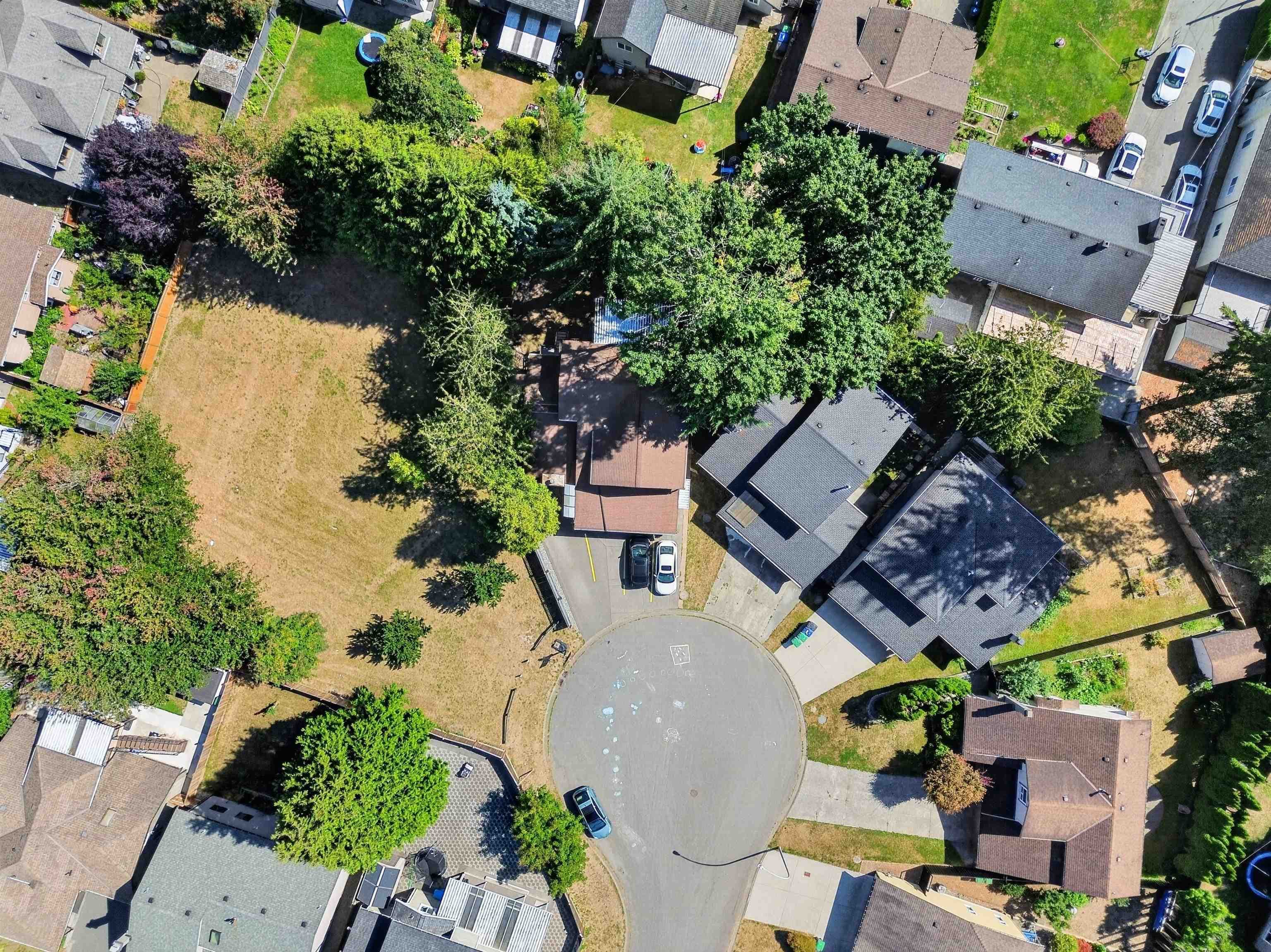 13355 65a Avenue, Surrey, V3W 8T2 — photo 4