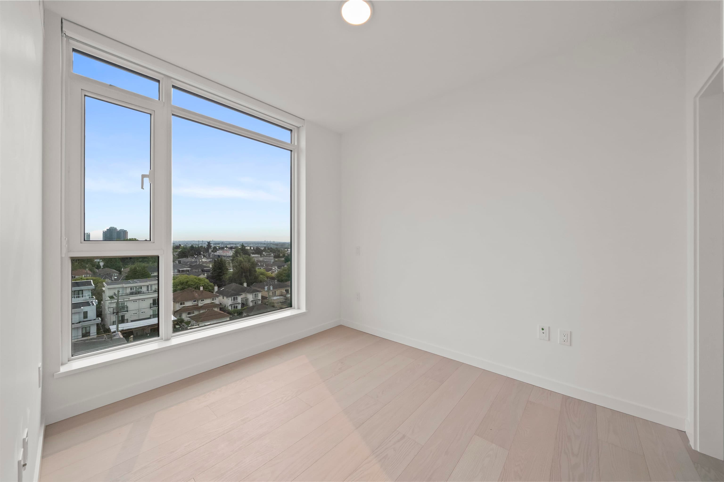 702 - 8415 Granville Street, Vancouver, V6P 0M2 — photo 3