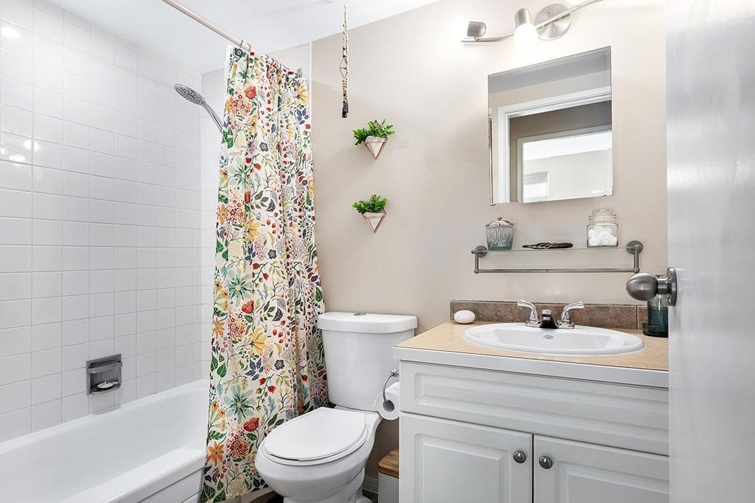 201 - 9146 Saturna Drive, Burnaby, V3J 7K2 — photo 4
