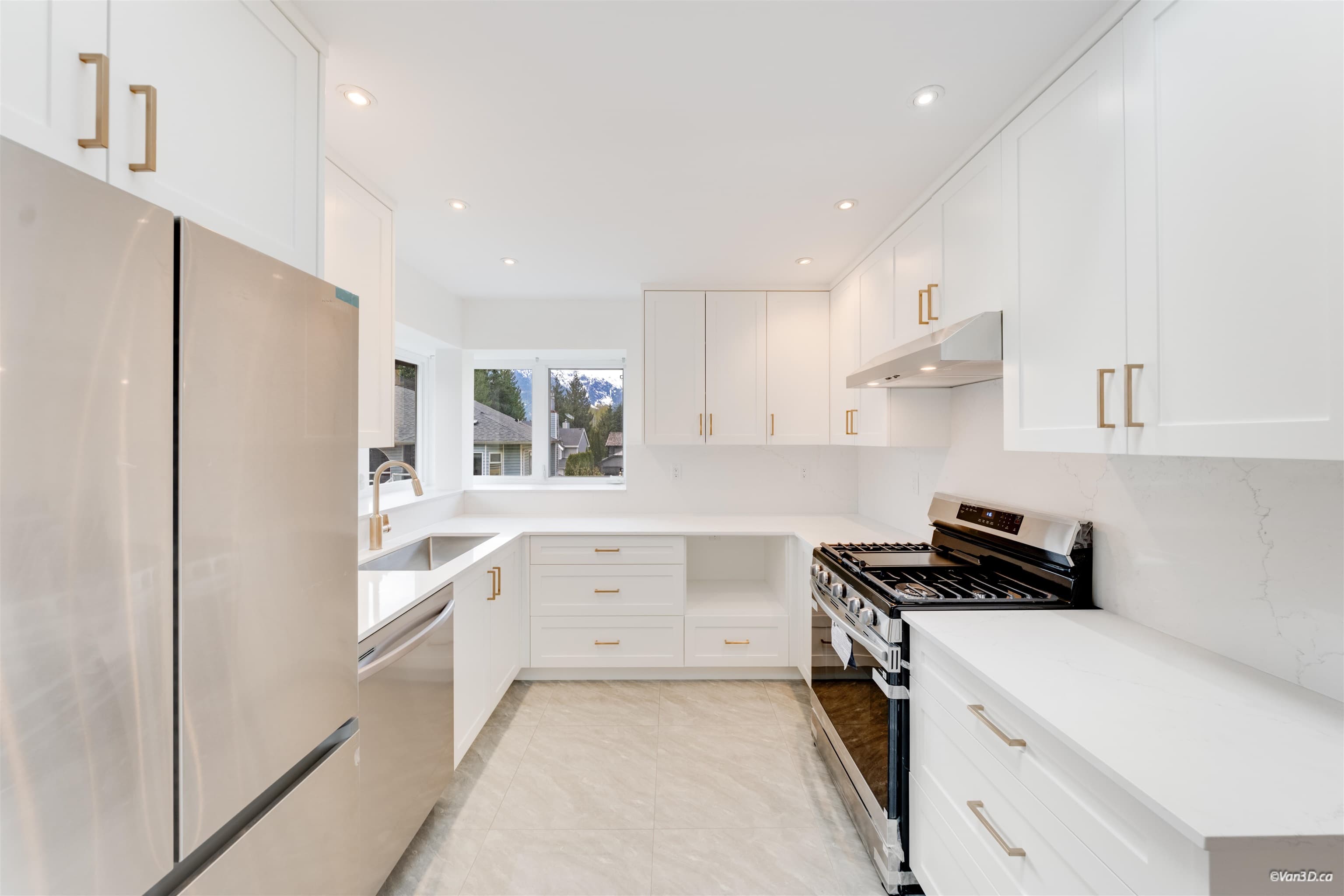 1004 Pia Road, Squamish, V0N 1T0 — photo 2