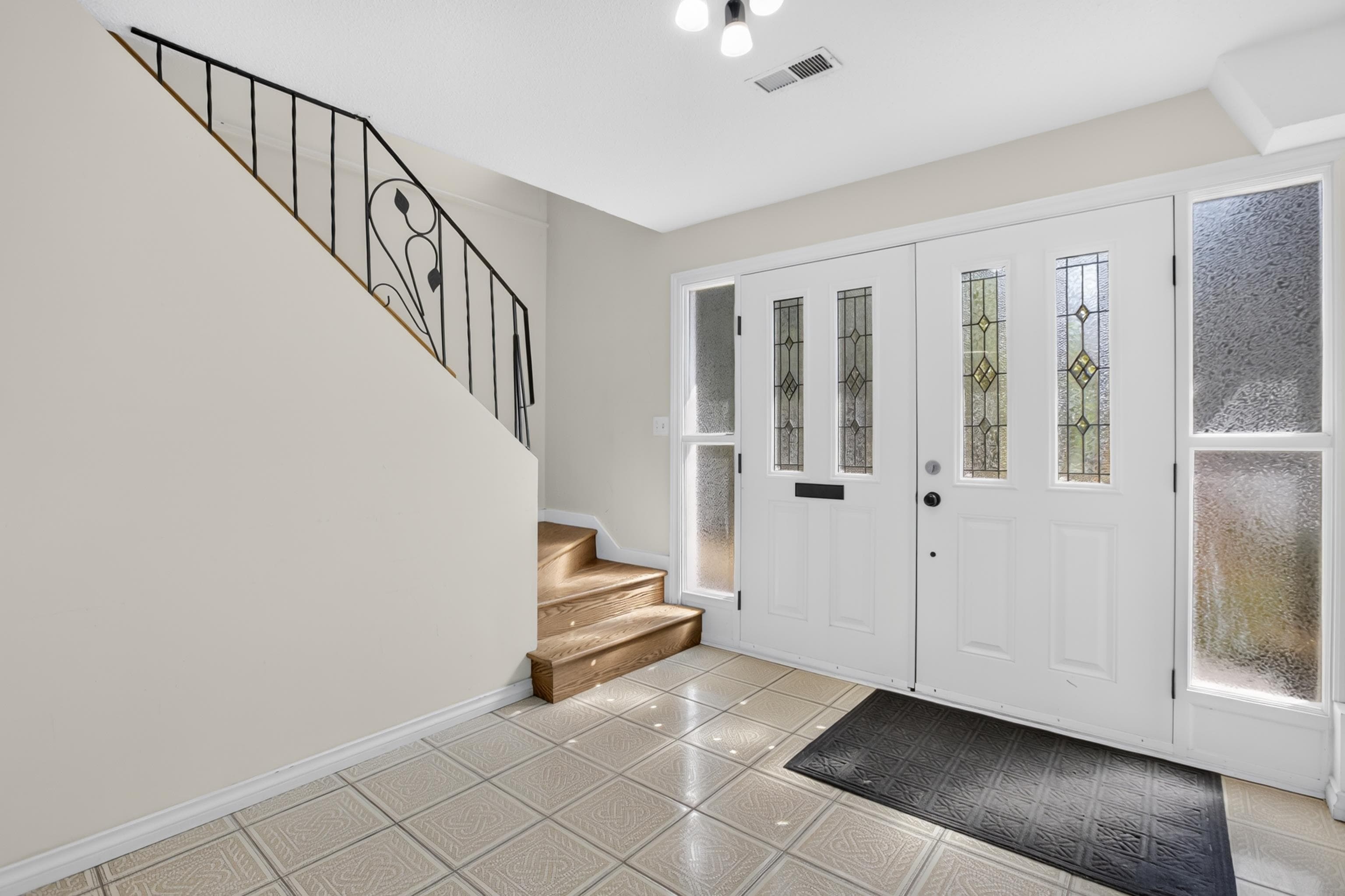 9727 121 Street, Surrey, V3V 4J6 — photo 4