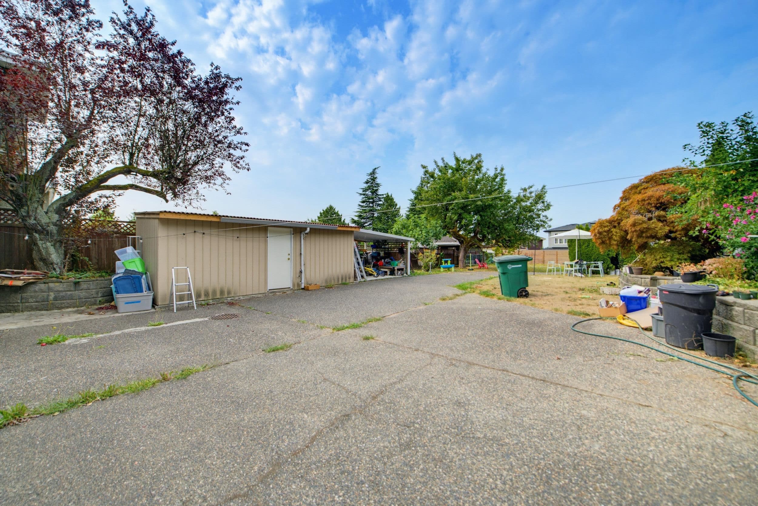 7041 Willingdon Avenue, Burnaby, V5J 3R4 — photo 2