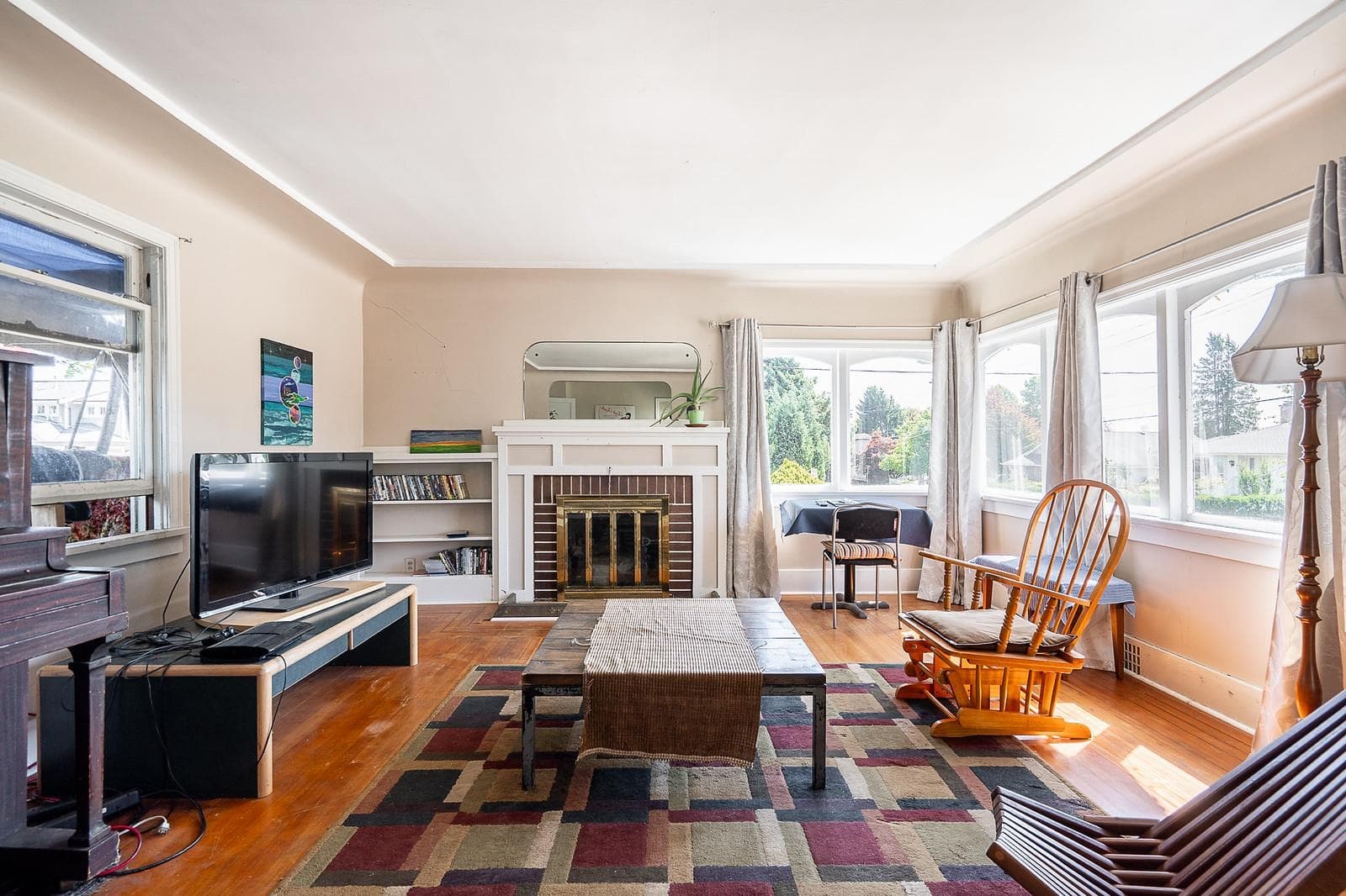 423 Cumberland Street, New Westminster, V3L 3G6 — photo 3