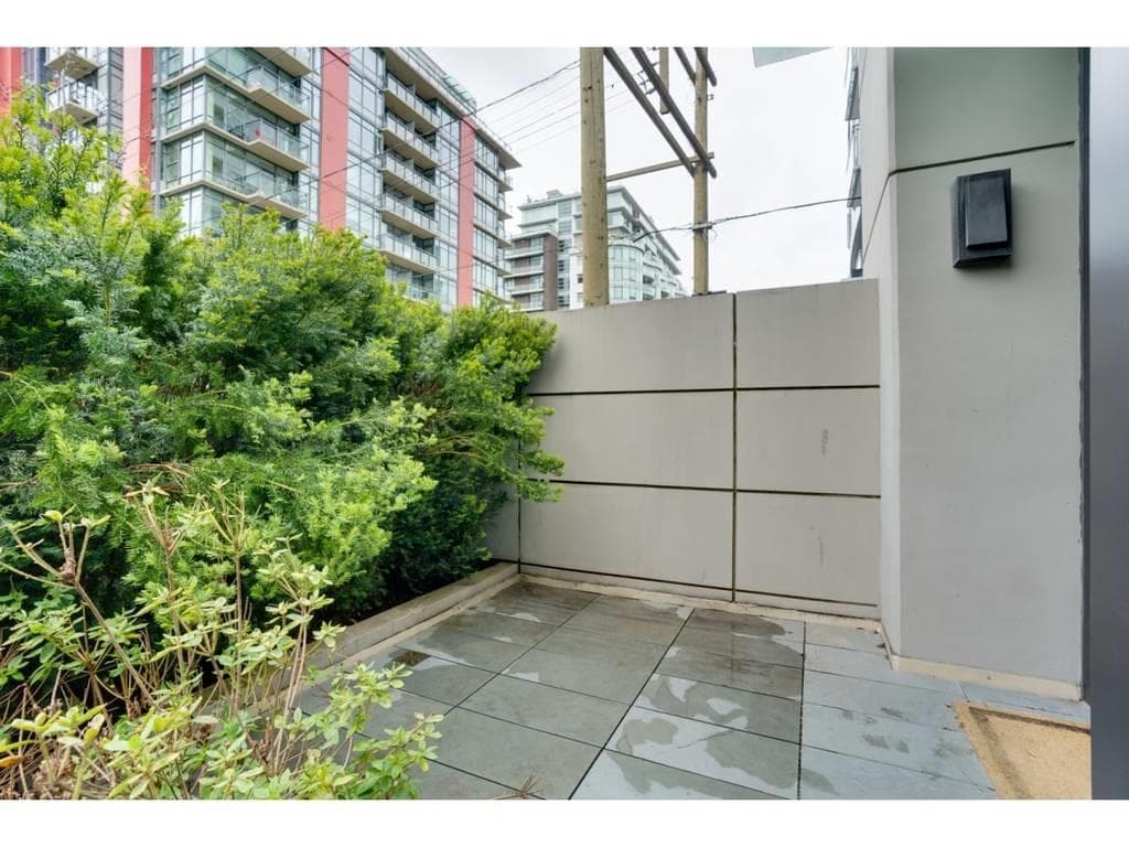 1752 Ontario Street, Vancouver, V5T 0G3 — photo 2