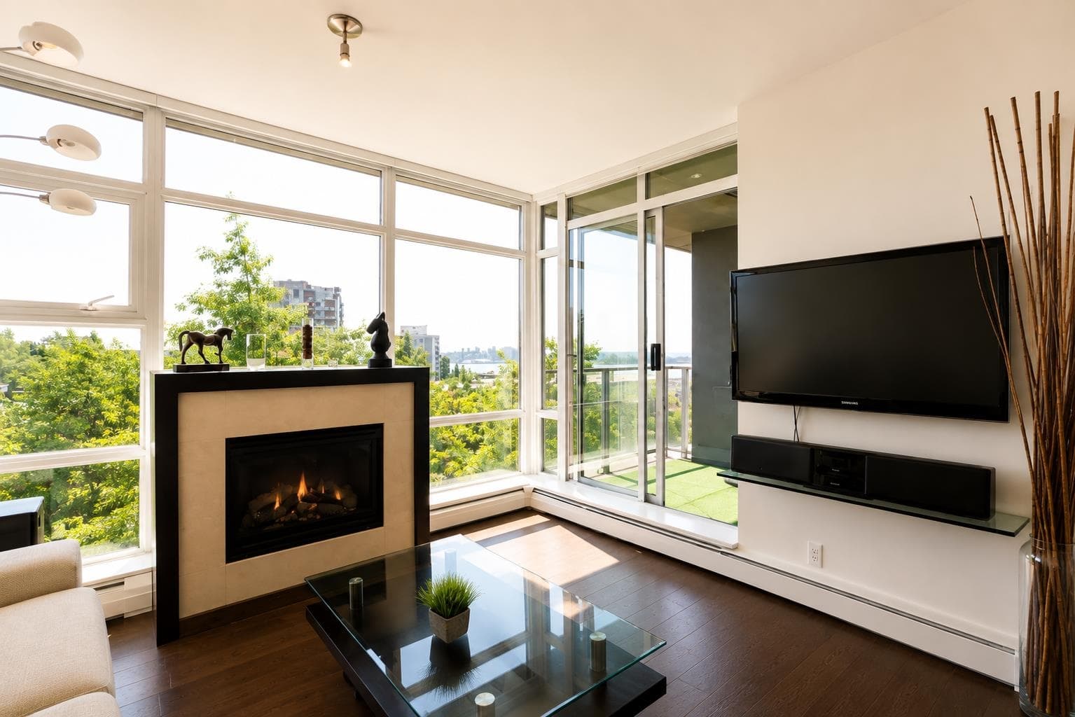 505 - 158 W 13 Street, North Vancouver, V7M 0A7 — photo 3