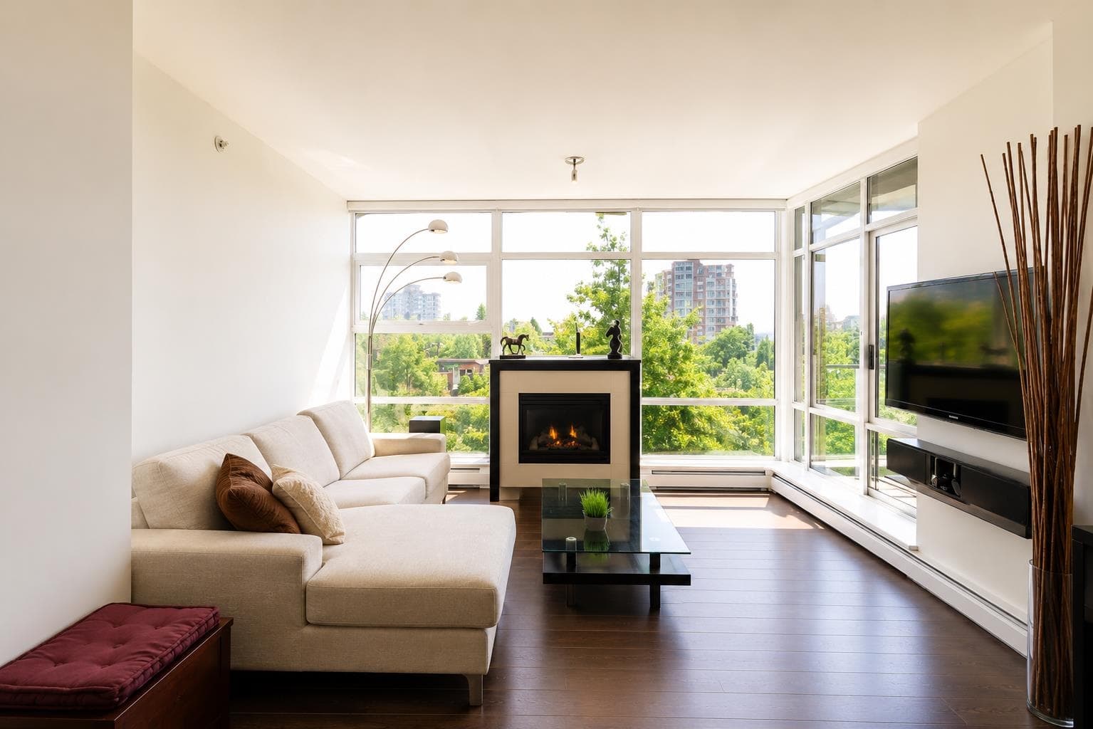 505 - 158 W 13 Street, North Vancouver