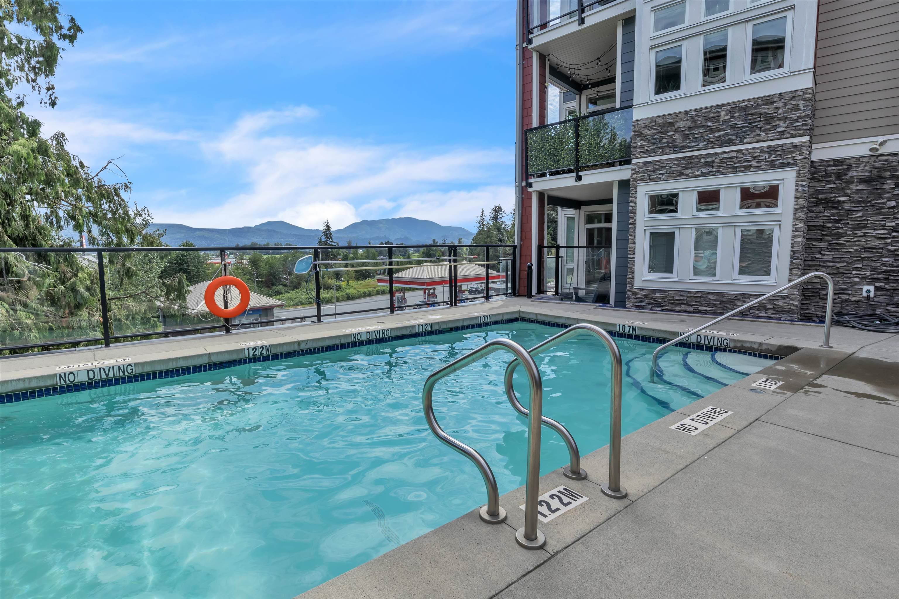 115 - 2242 Whatcom Road, Abbotsford, V3G 0G3 — photo 1
