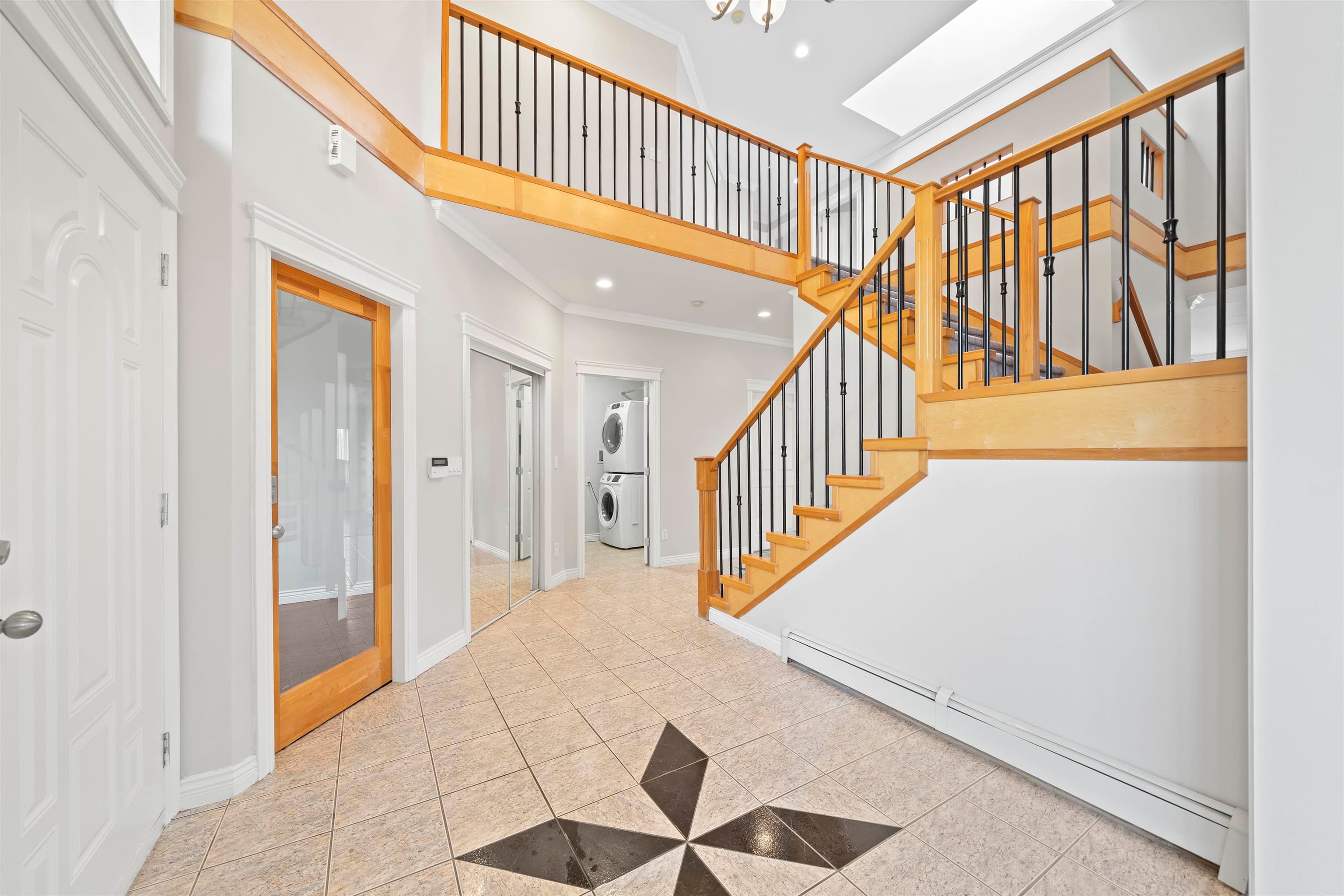 15648 83a Avenue, Surrey, V4N 0S4 — photo 3