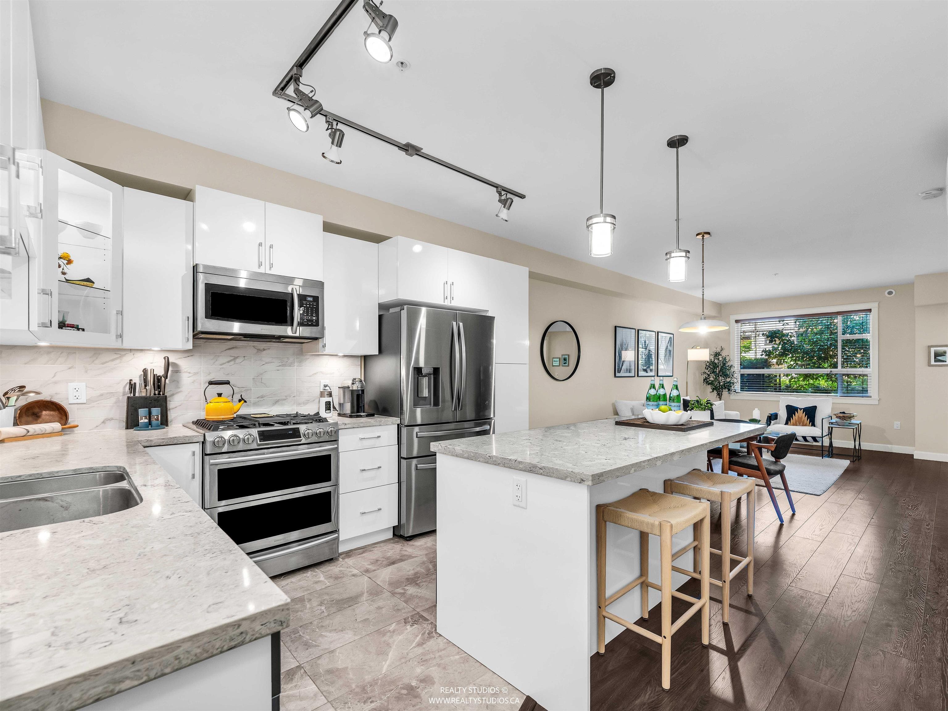 109 - 14588 Mcdougall Drive, White Rock