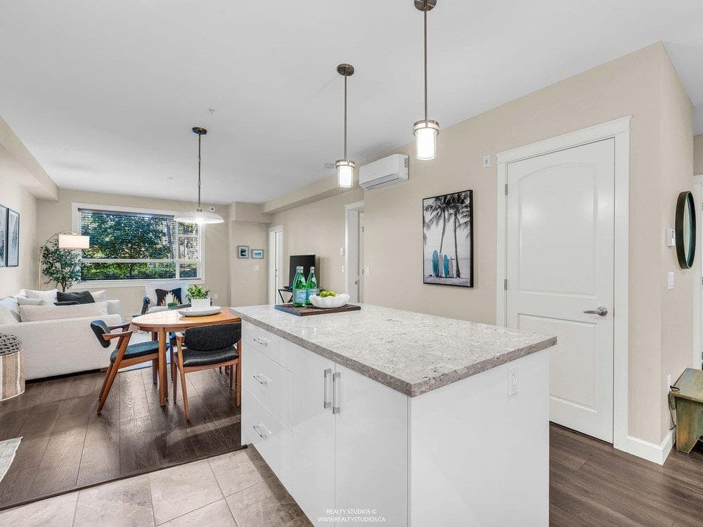 109 - 14588 Mcdougall Drive, White Rock, V4P 0H1 — photo 5