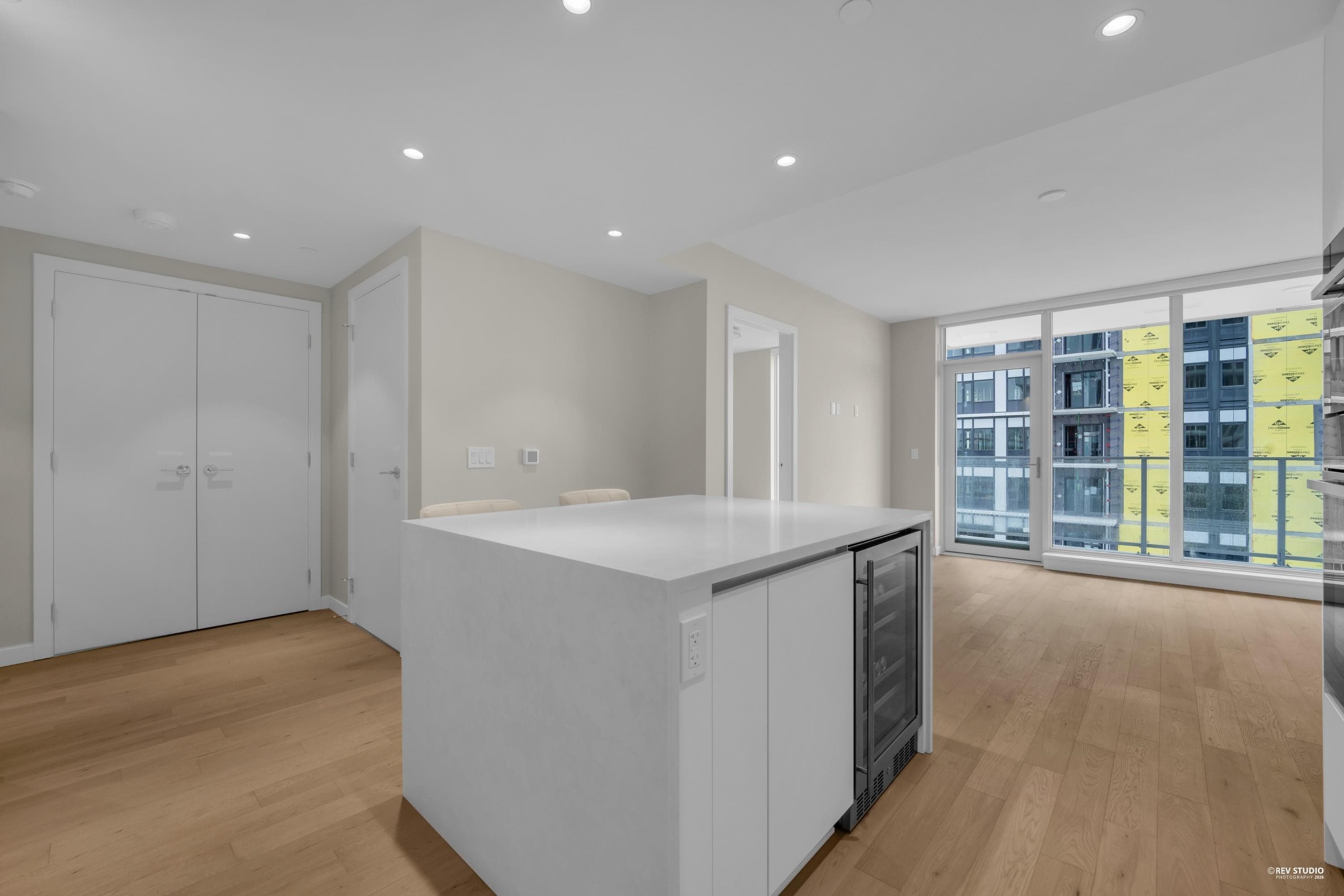 11XX - 485 W 42nd, Vancouver, V5Y 0R6 — photo 3