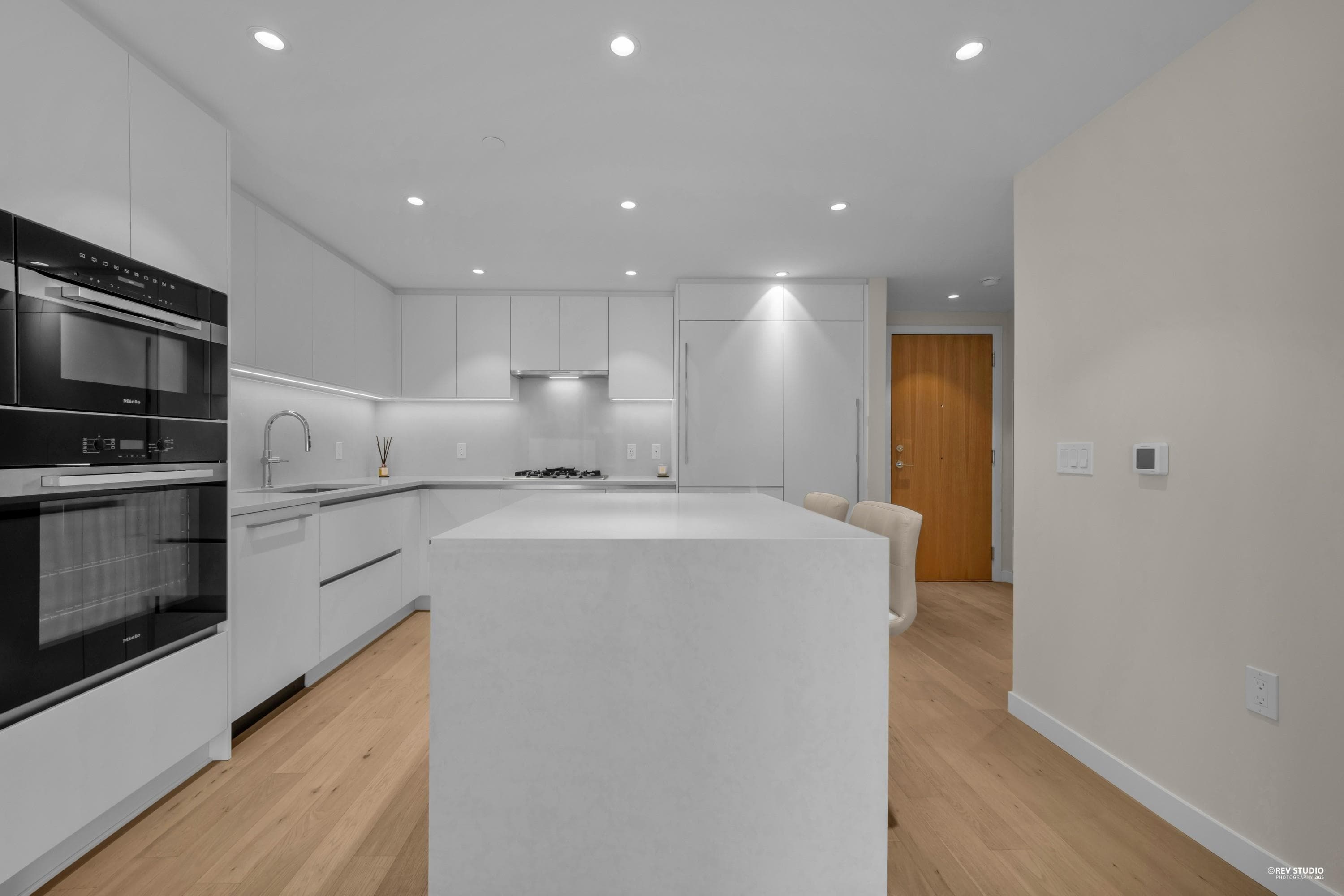 11XX - 485 W 42nd, Vancouver, V5Y 0R6 — photo 4