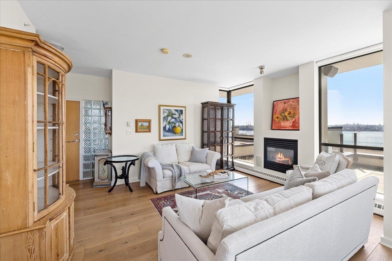PH2 - 124 W 1st Street, North Vancouver, V7M 3N3 — photo 4