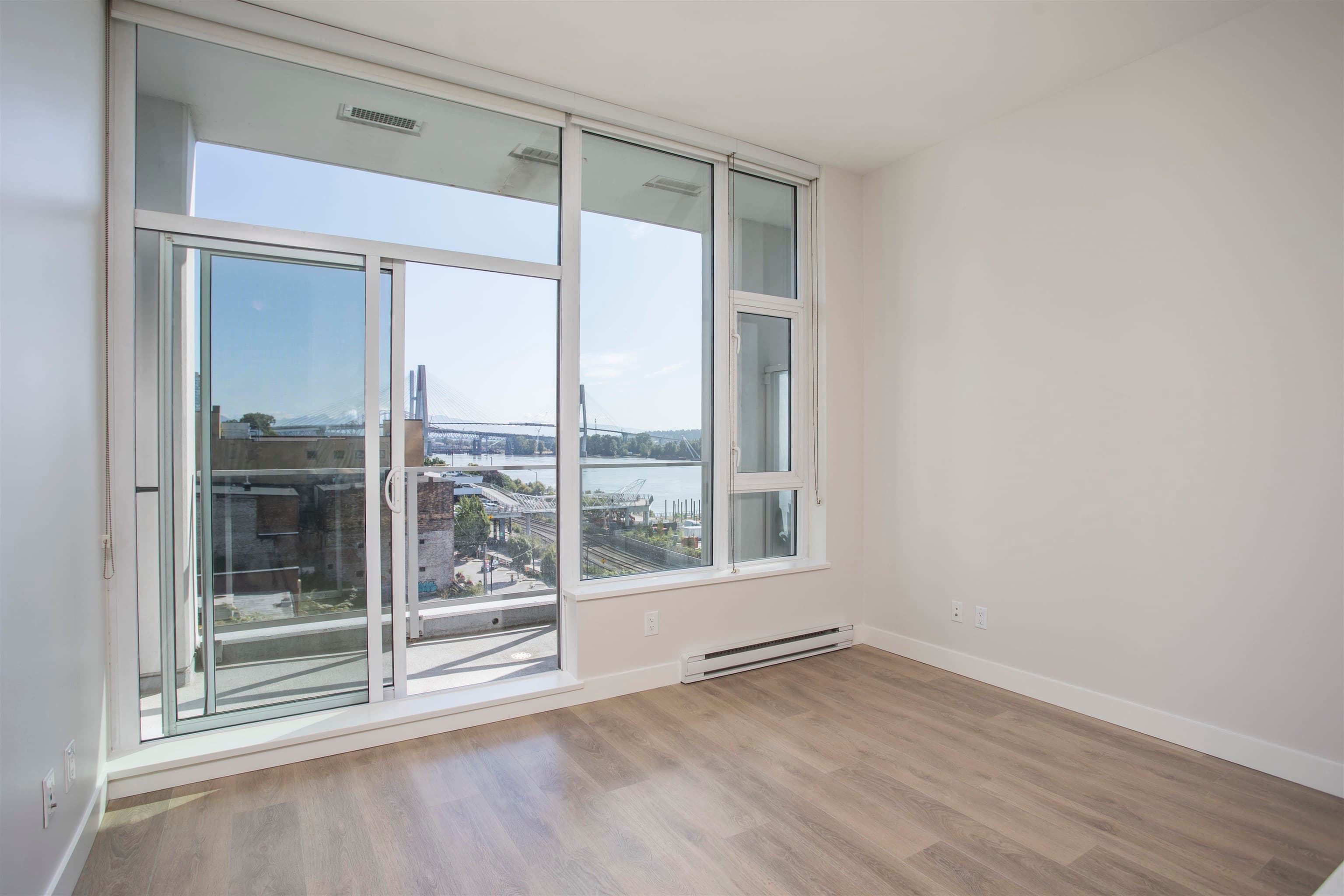 707 - 668 Columbia Street, New Westminster, V3M 1A9 — photo 5