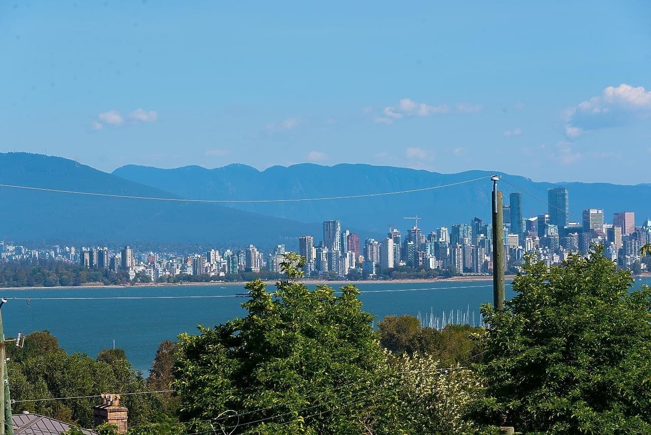 4540 W 3rd Avenue, Vancouver