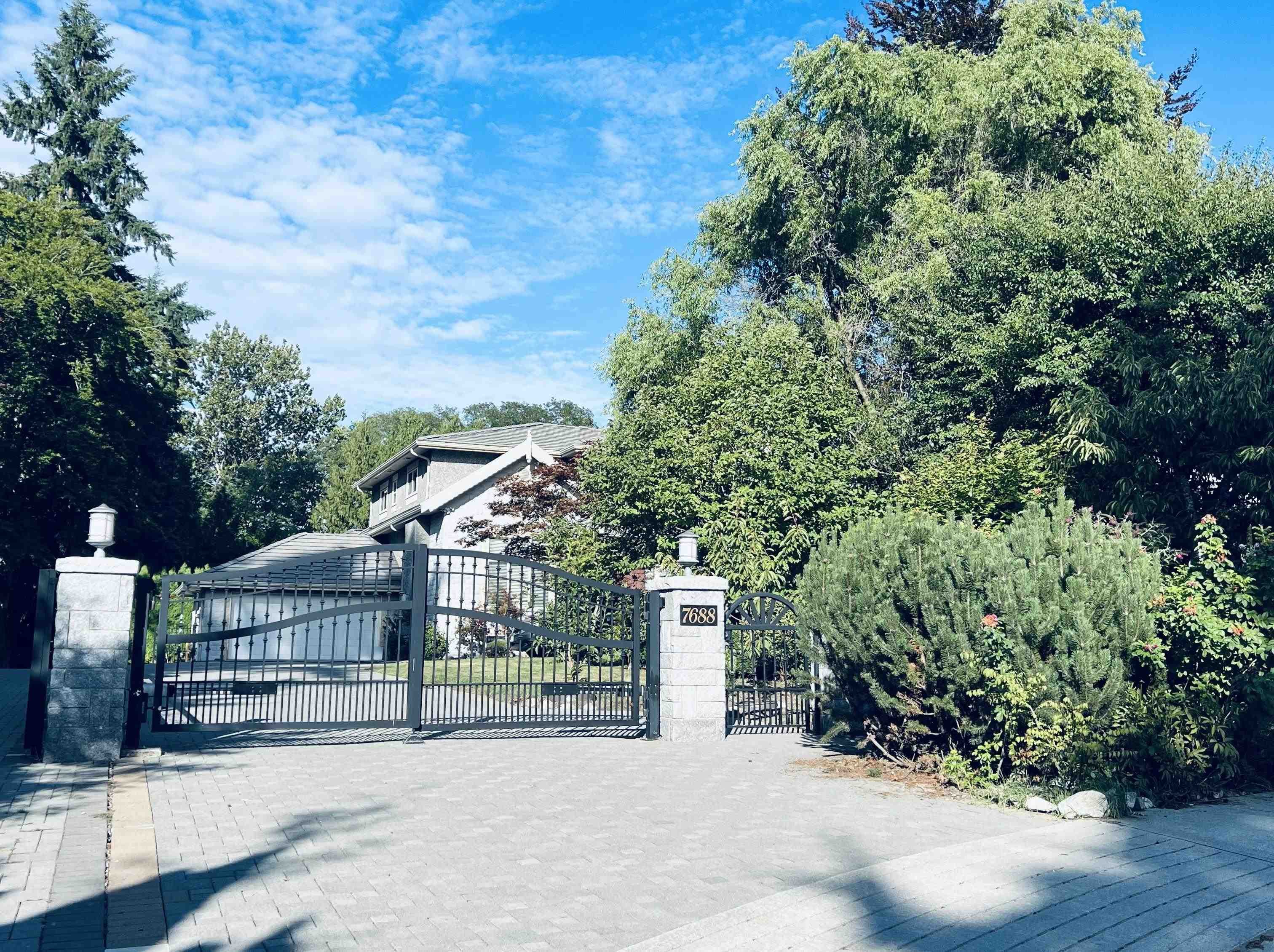 7688 Wheater Court, Burnaby