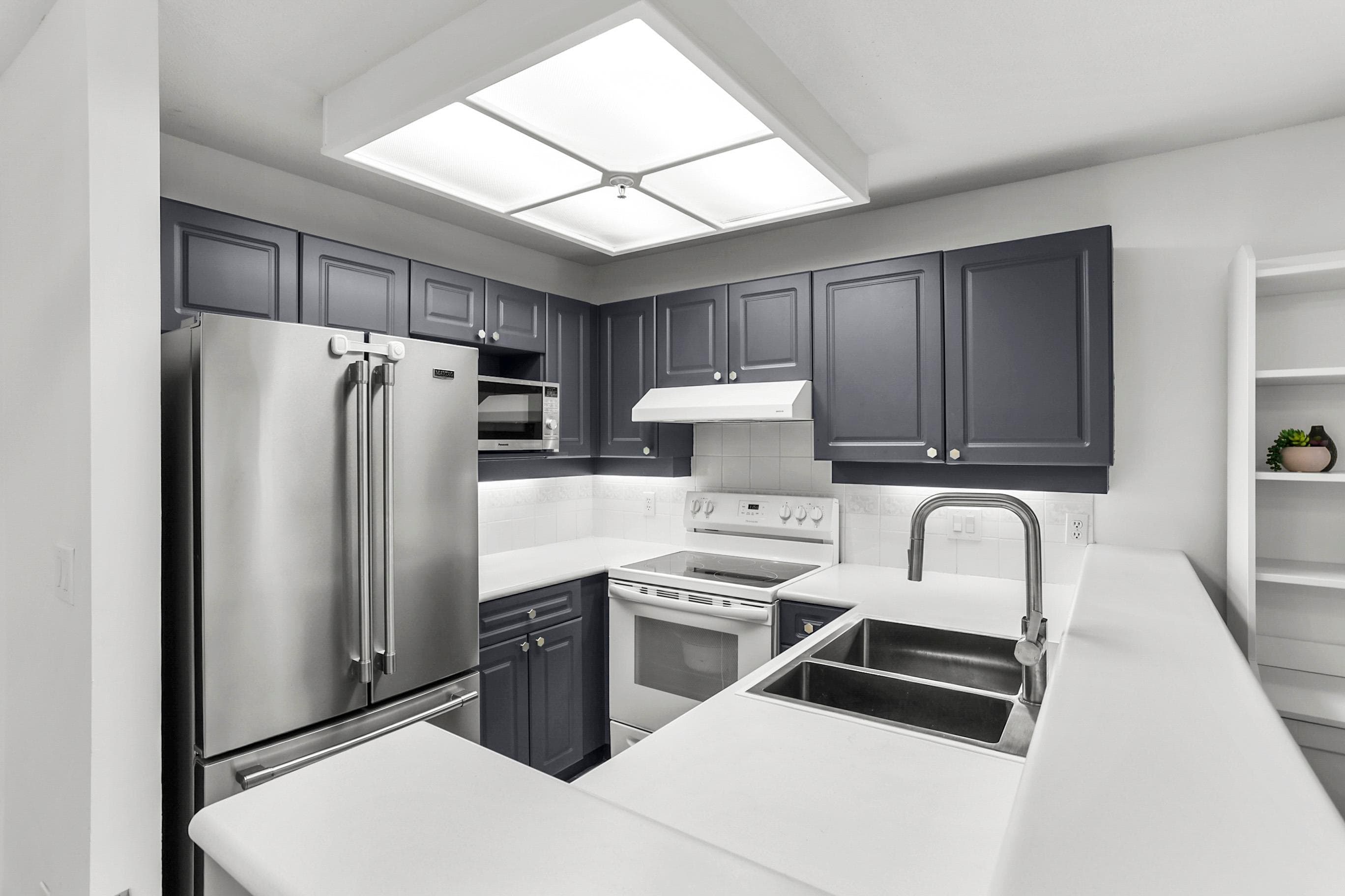 221 - 22015 48 Avenue, Langley, V3A 8L3 — photo 4