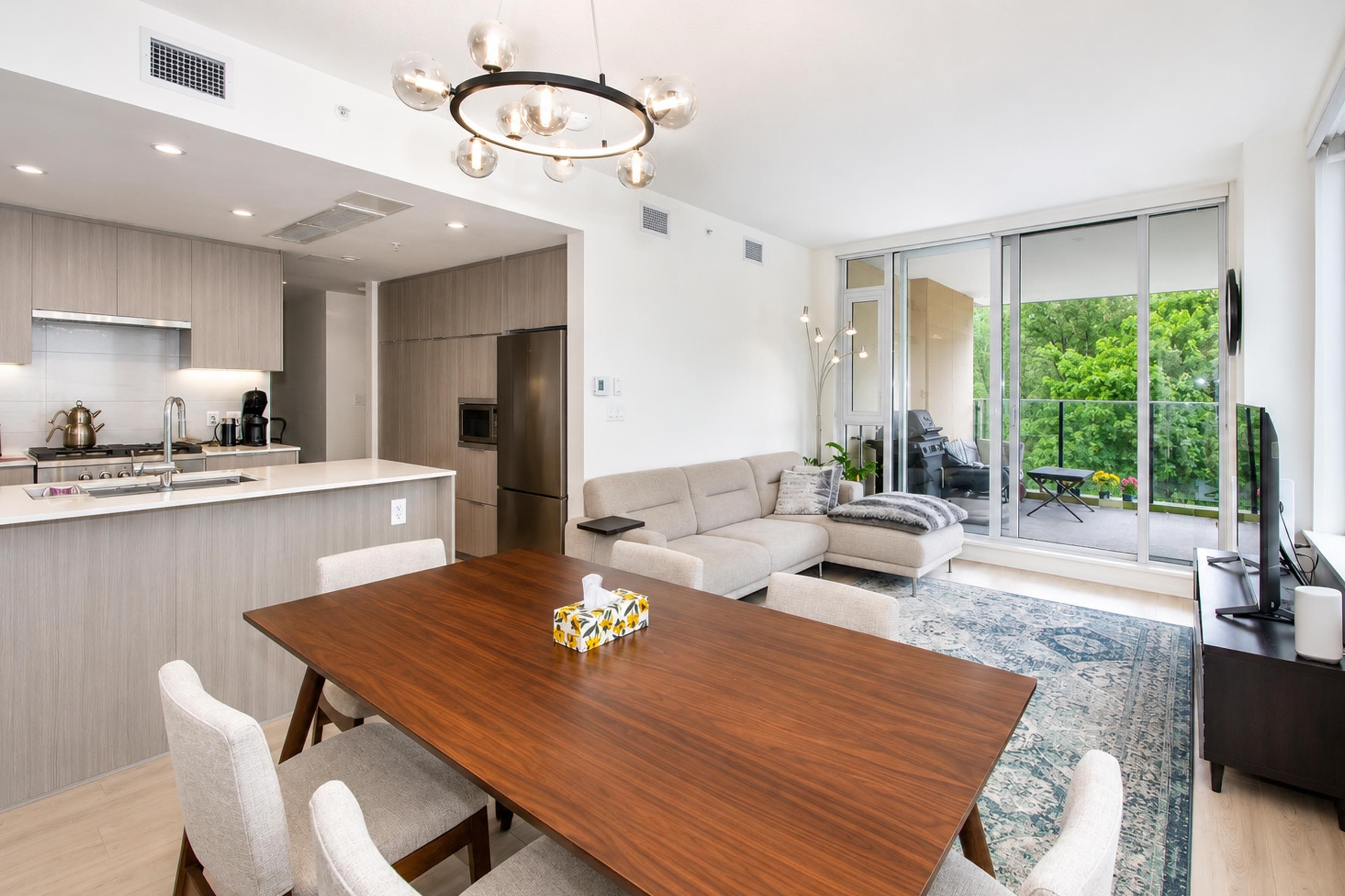 501 - 1401 Hunter Street, North Vancouver, V7J 0E2 — photo 1