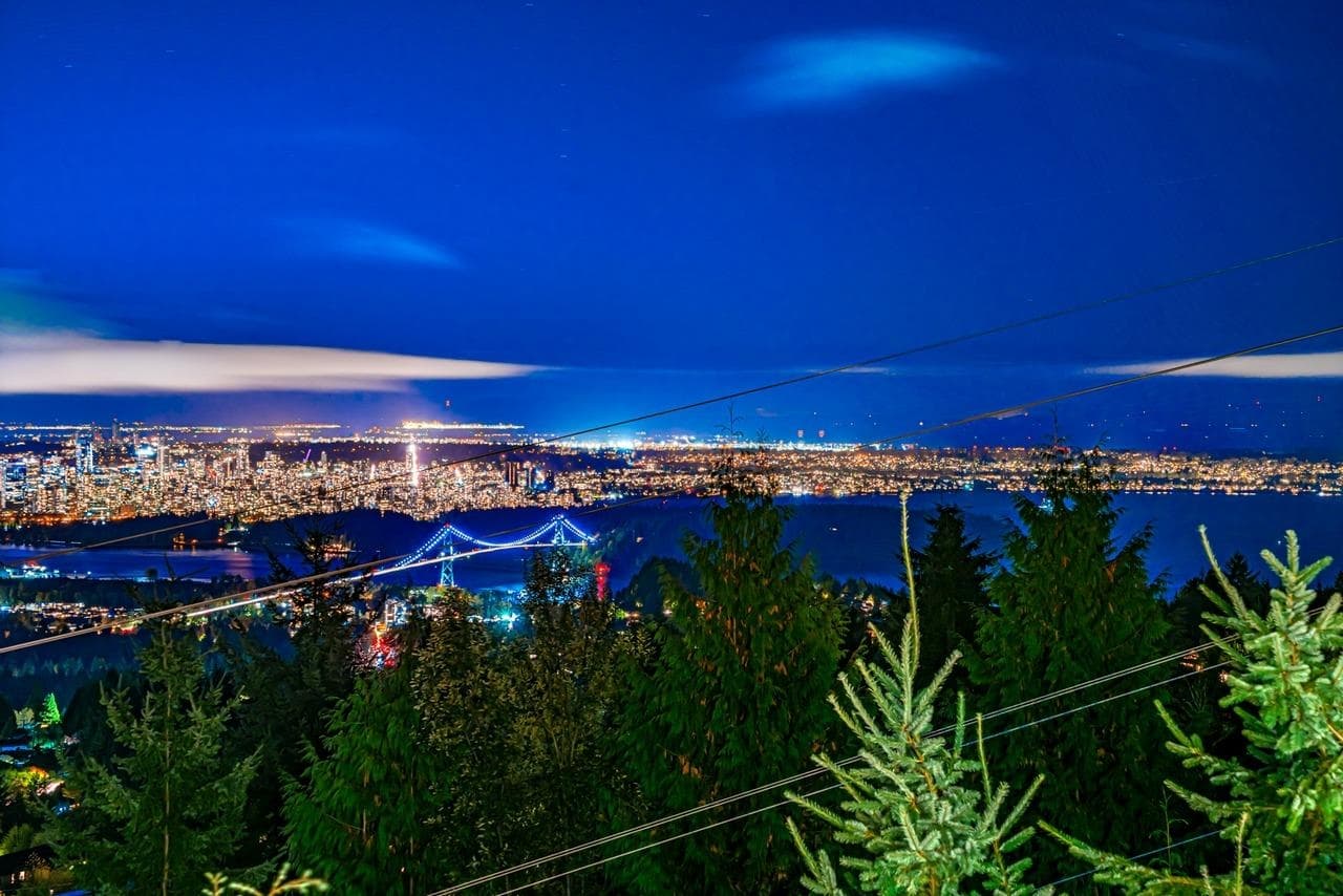 592 Craigmohr Drive, West Vancouver, V7S 1X2 — photo 2