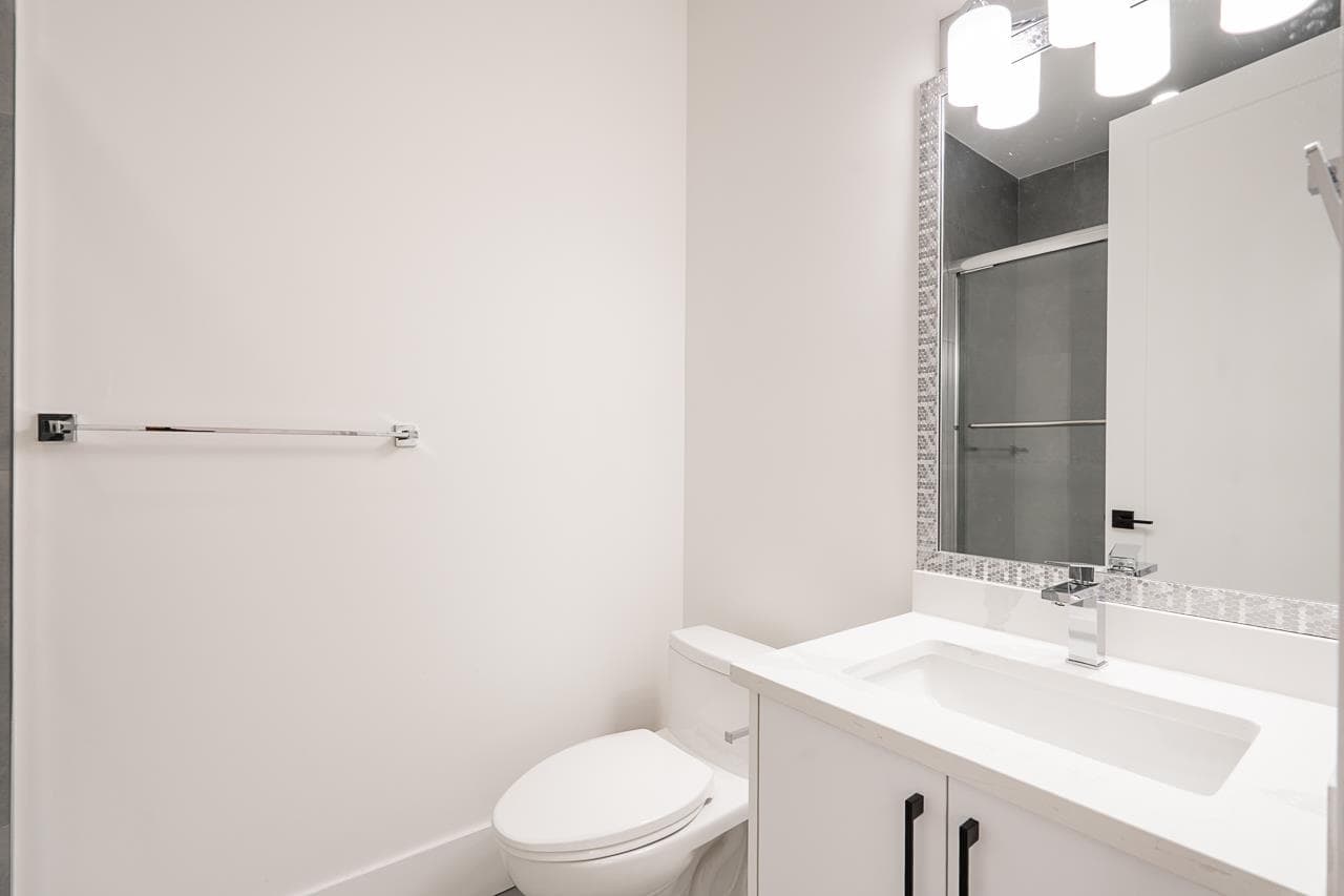 LOWER A - 45945 Lewis Avenue, Chilliwack, V2P 3C3 — photo 5