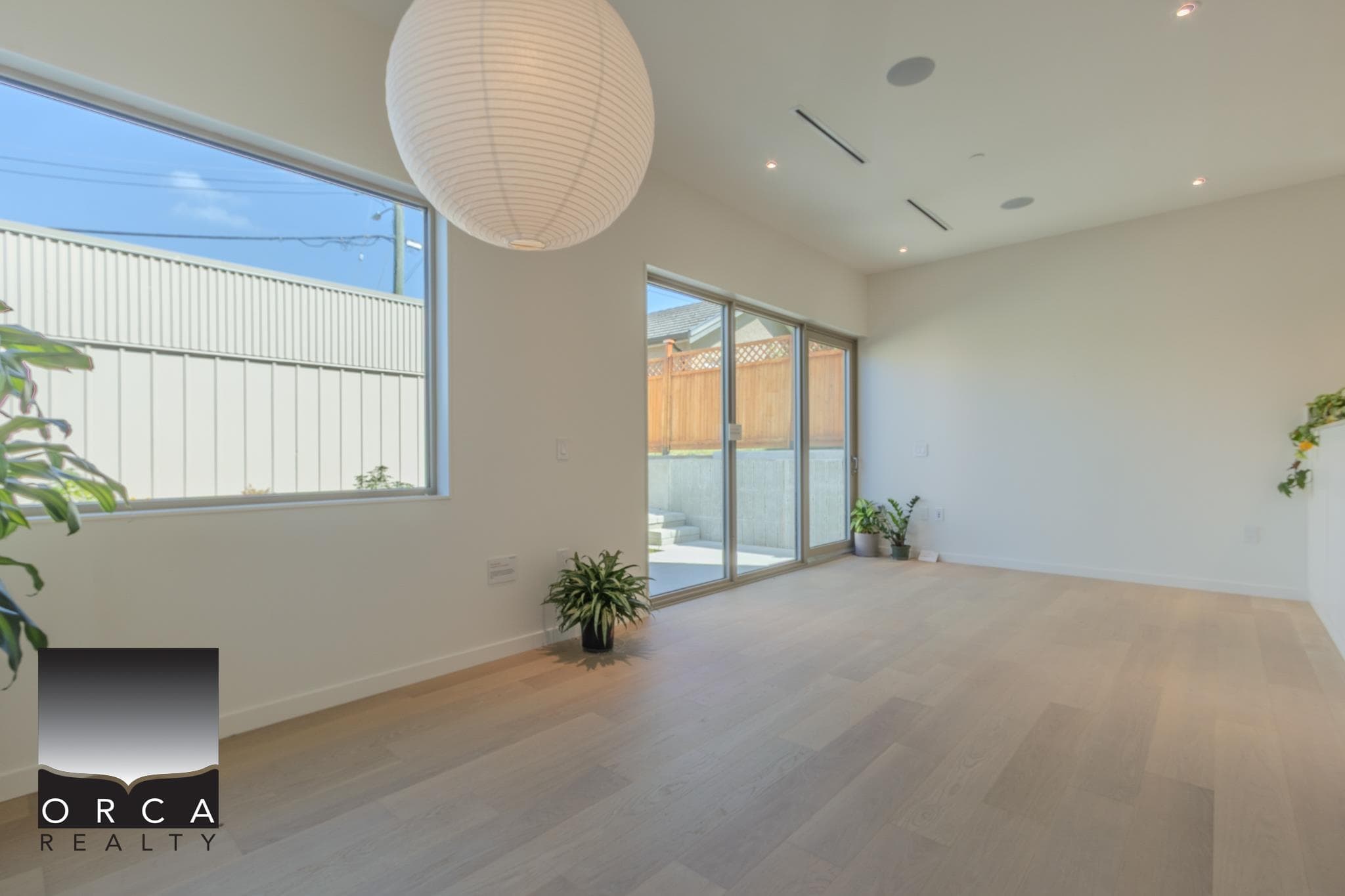 1 - 2915 East 5th Avenue, Vancouver, V5M 1N6 — photo 3