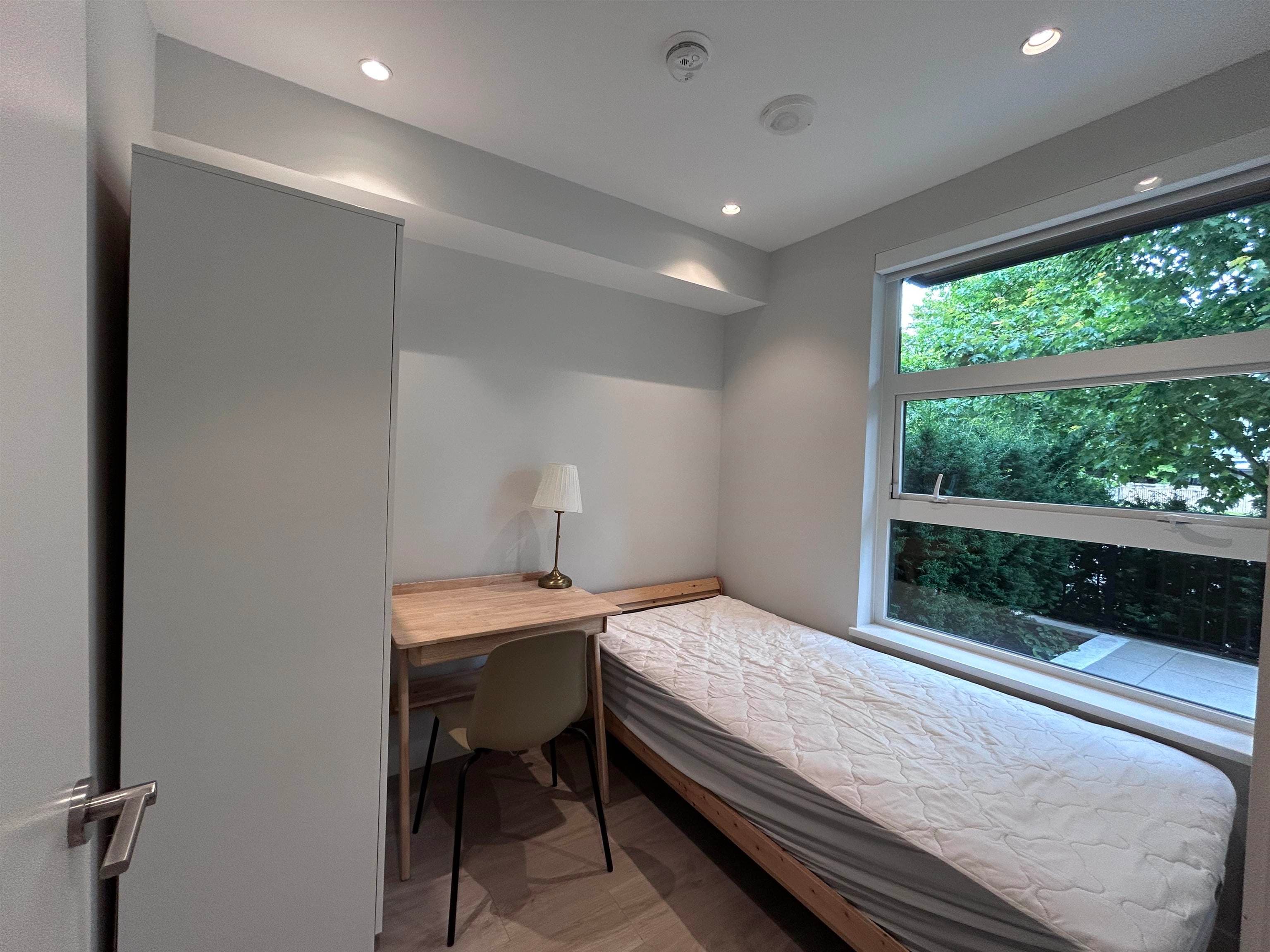Ensuite at TH11 - 2728 Acadia Rd Road, Vancouver, V6T 0E5 — photo 4