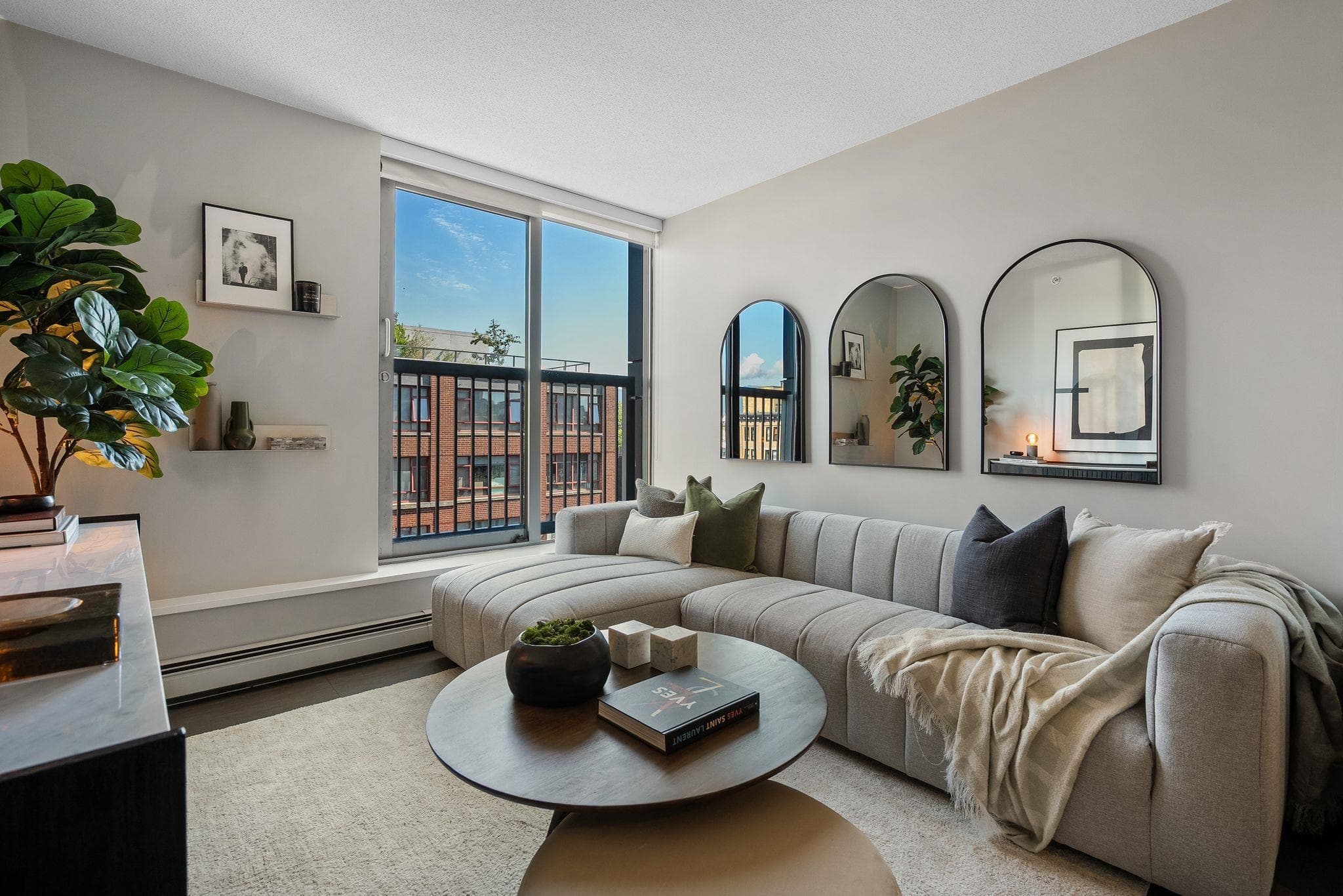 810 - 66 W Cordova Street, Vancouver