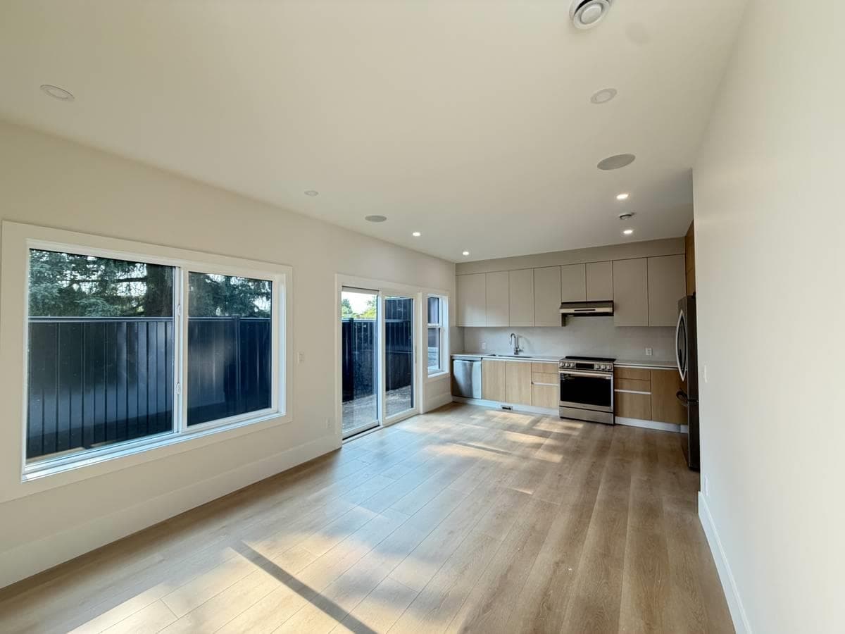 9XX Westmount Drive, Port Moody, V3H 1K8 — photo 3