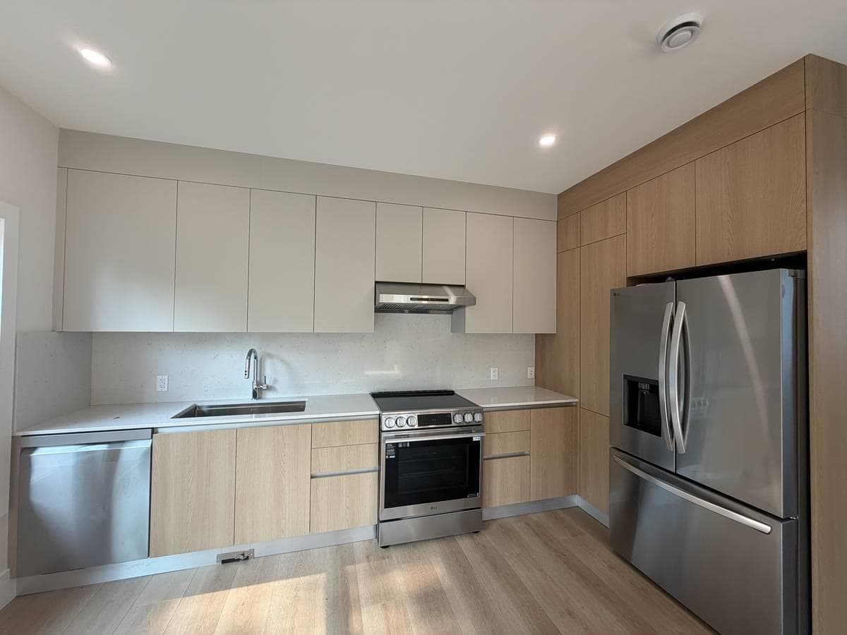 9XX Westmount Drive, Port Moody, V3H 1K8 — photo 4