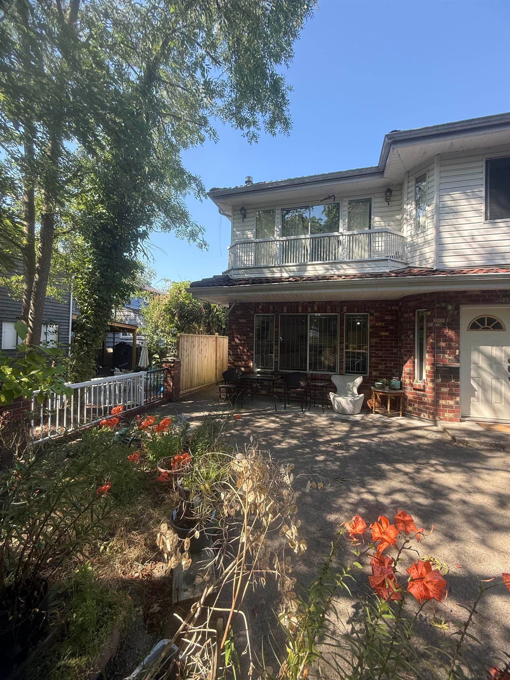 3 - 623 10th Avenue, Vancouver