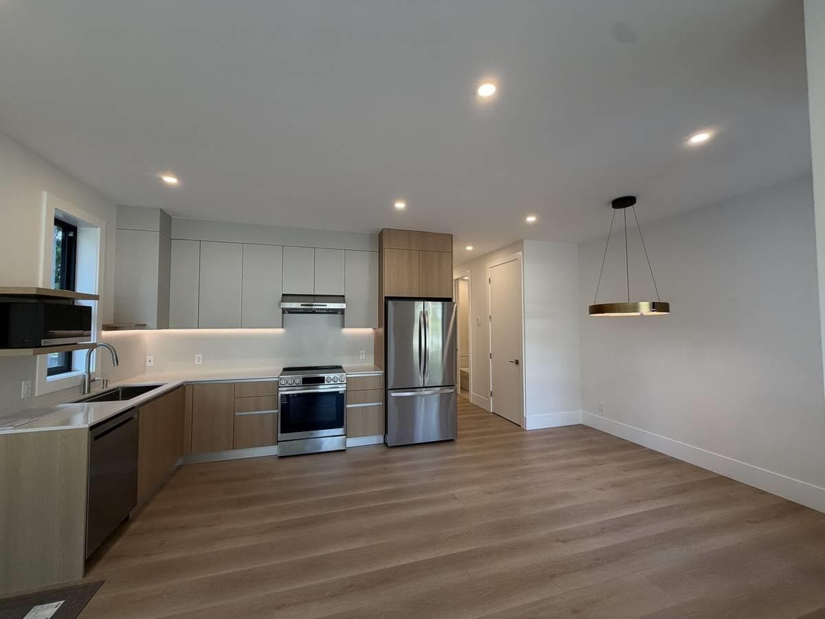 9X3 Westmount Drive, Port Moody, V3H 1K8 — photo 5