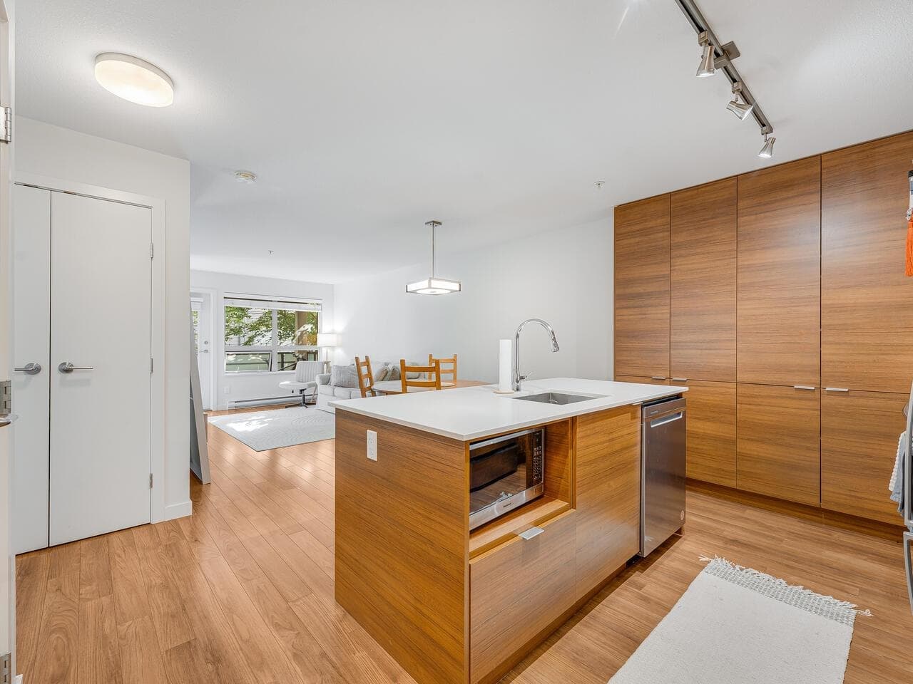 313 - 1677 Lloyd Avenue, North Vancouver, V7P 0B1 — photo 2