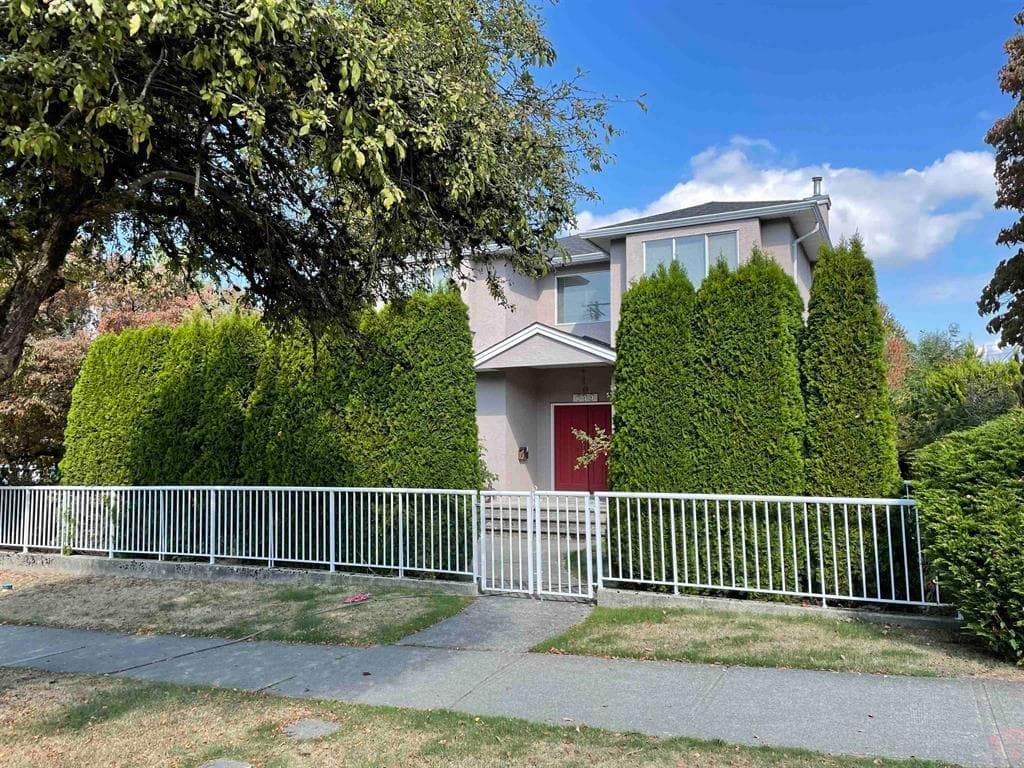 699 W 29th Avenue, Vancouver, V5Z 2J1 — photo 1