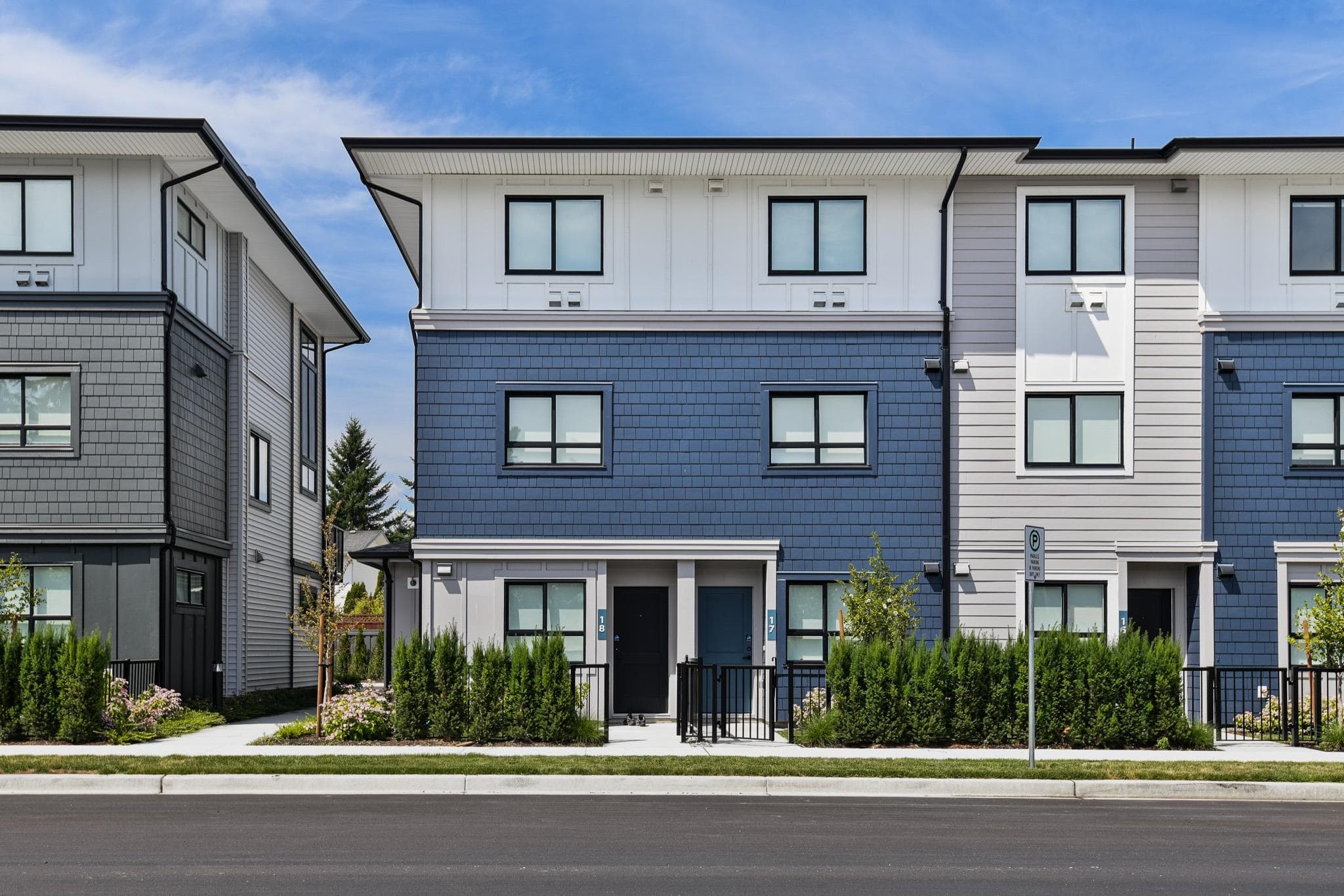 24 - 33525 Kingston Avenue, Abbotsford, V2S 0R6 — photo 2