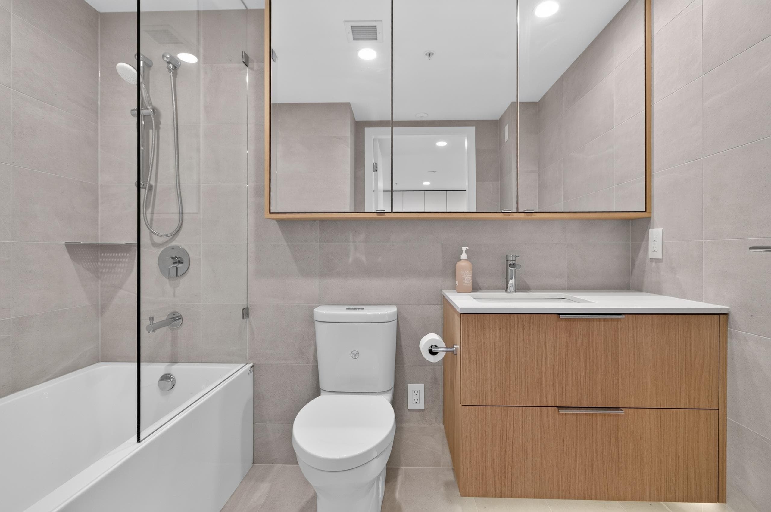 1101 - 2135 Springer Avenue, Burnaby, V5B 0C1 — photo 3