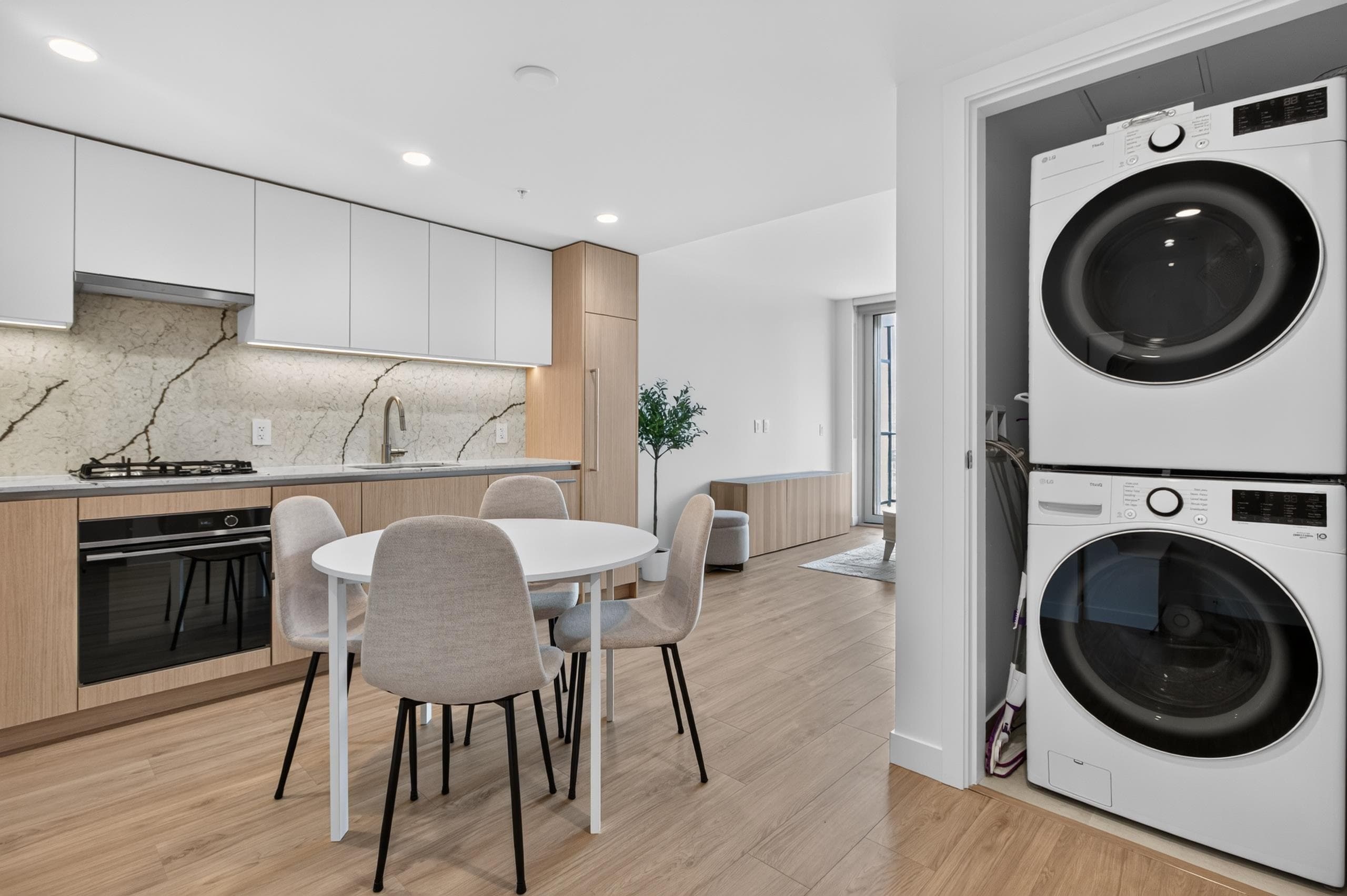 1101 - 2135 Springer Avenue, Burnaby, V5B 0C1 — photo 5