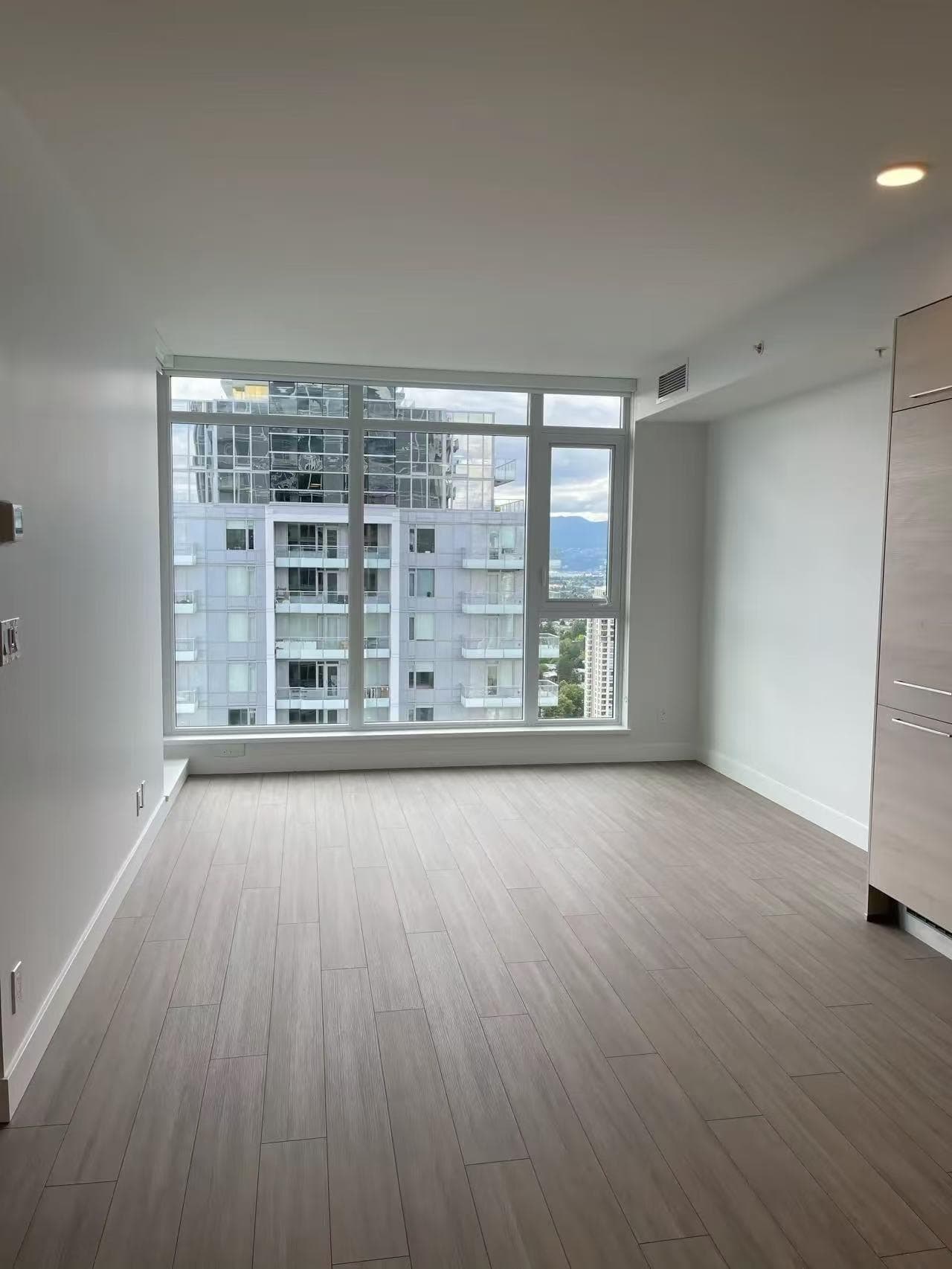 4458 Beresford Street, Burnaby, V5H 2Y4 — photo 3