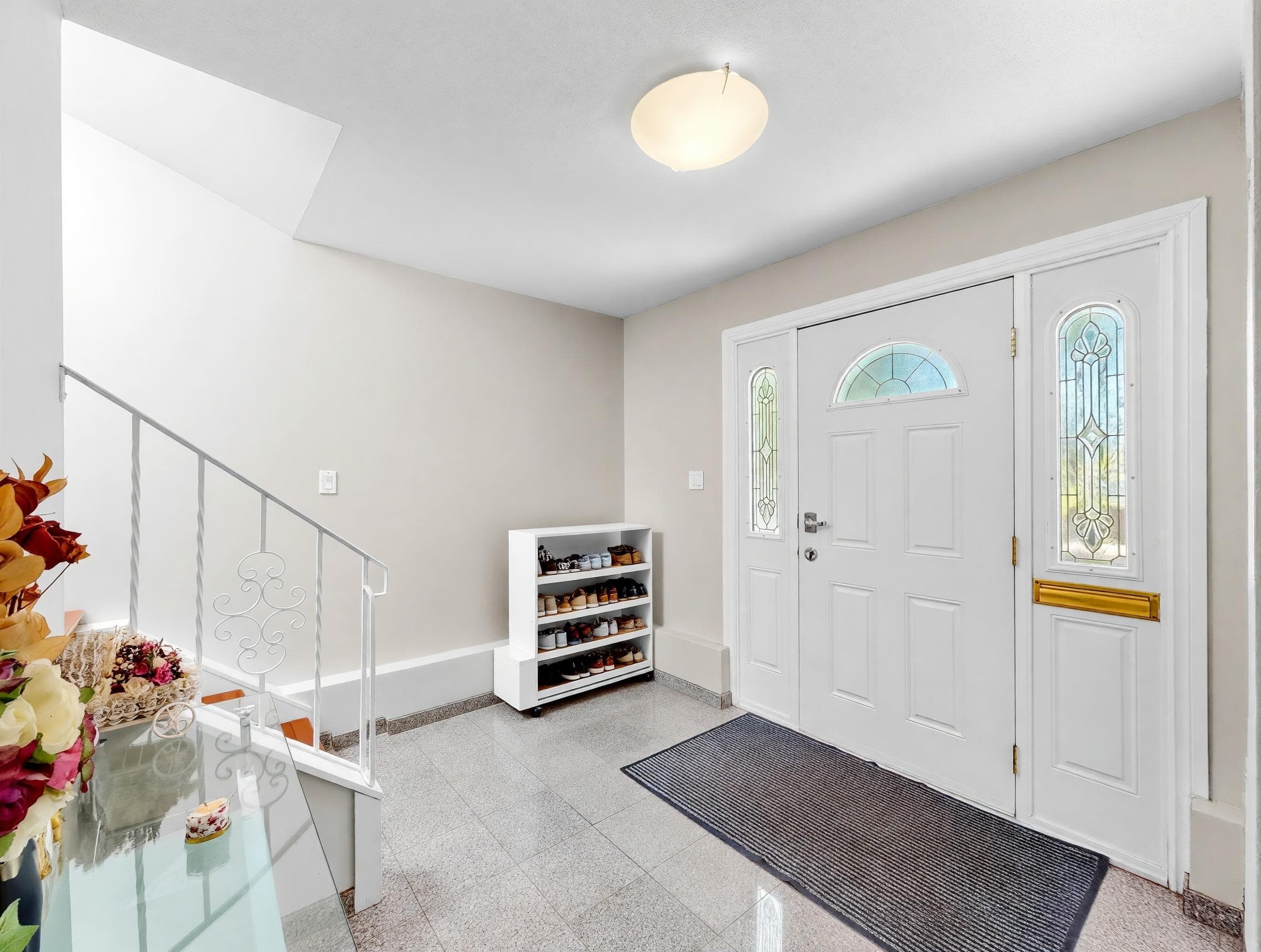245 W 63rd Avenue, Vancouver, V5X 2H9 — photo 2