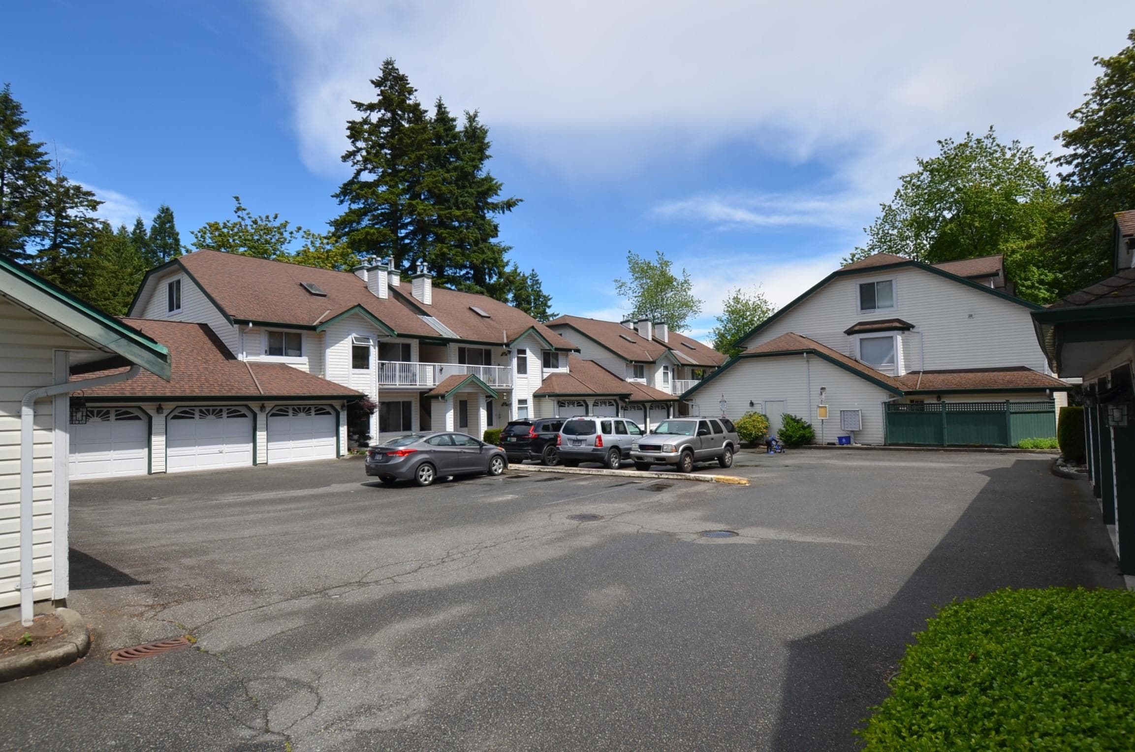 108 - 10308 155a Street, Surrey, V3R 4K5 — photo 4