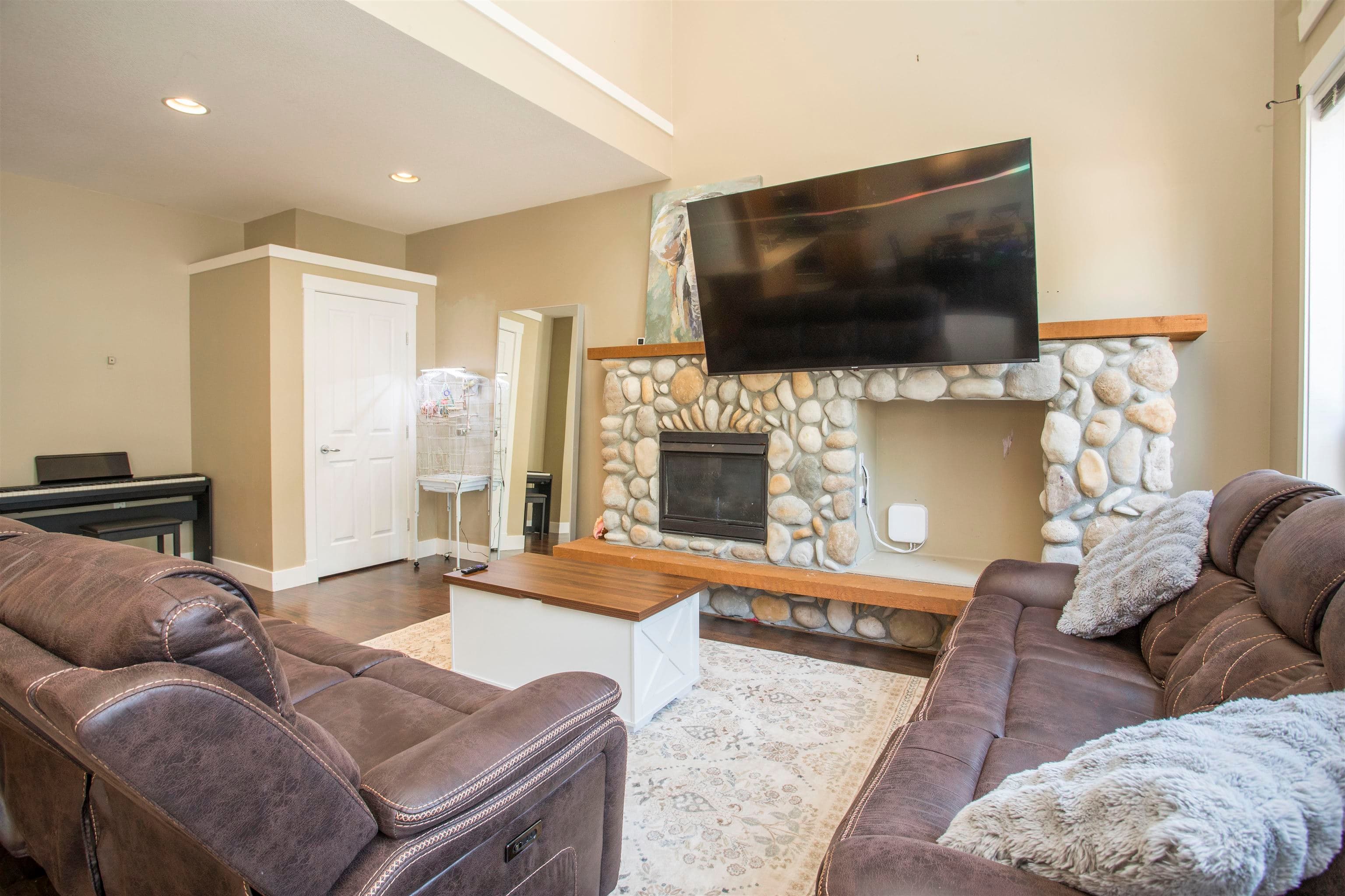 10337 243a Street, Maple Ridge, V2W 2C7 — photo 4