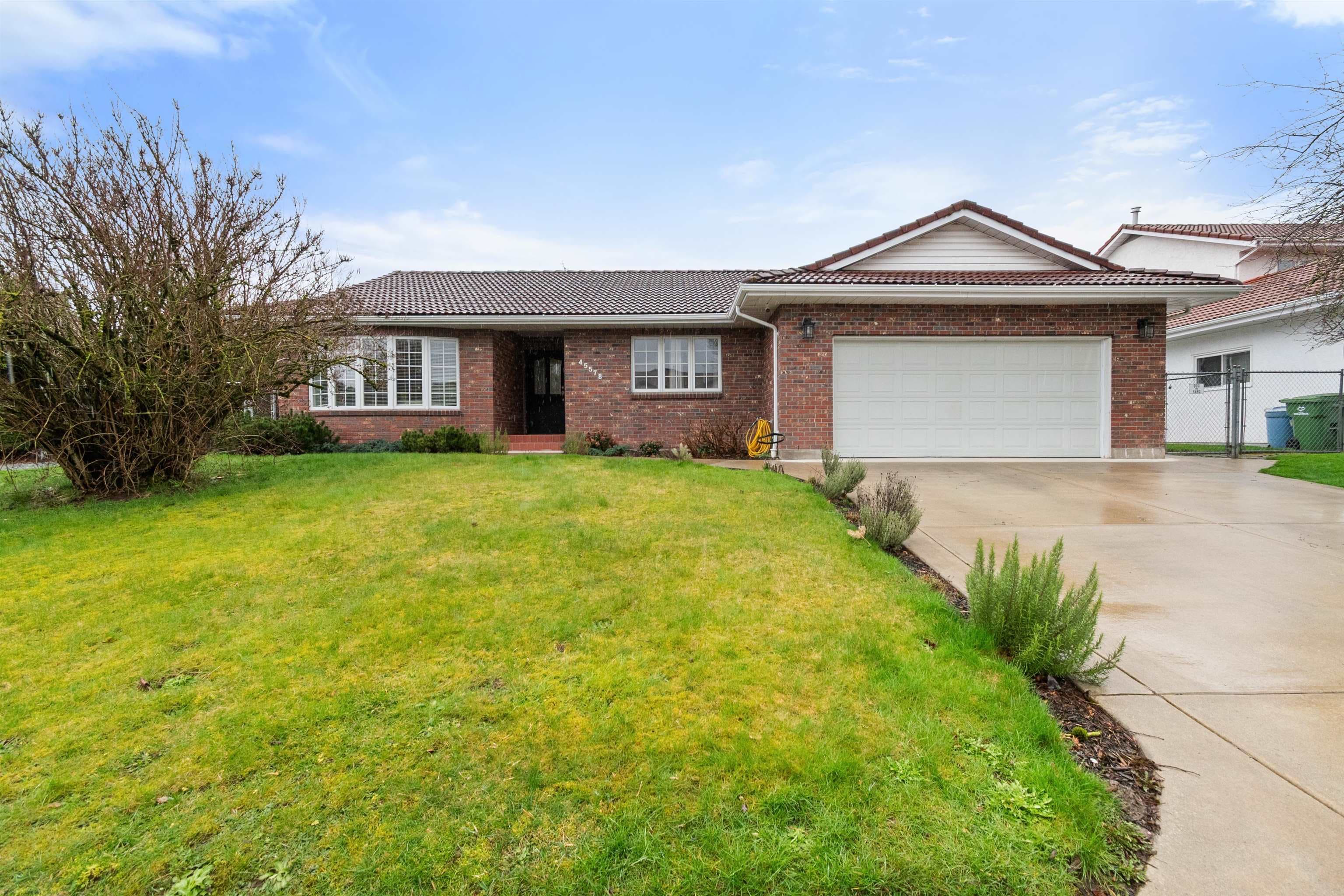 45578 Worthington Place, Chilliwack, V2R 1N6 — photo 1