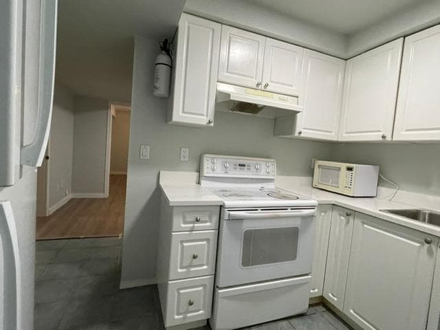 Basement - 16909 83a Avenue, Surrey, V4N 4T9 — photo 5
