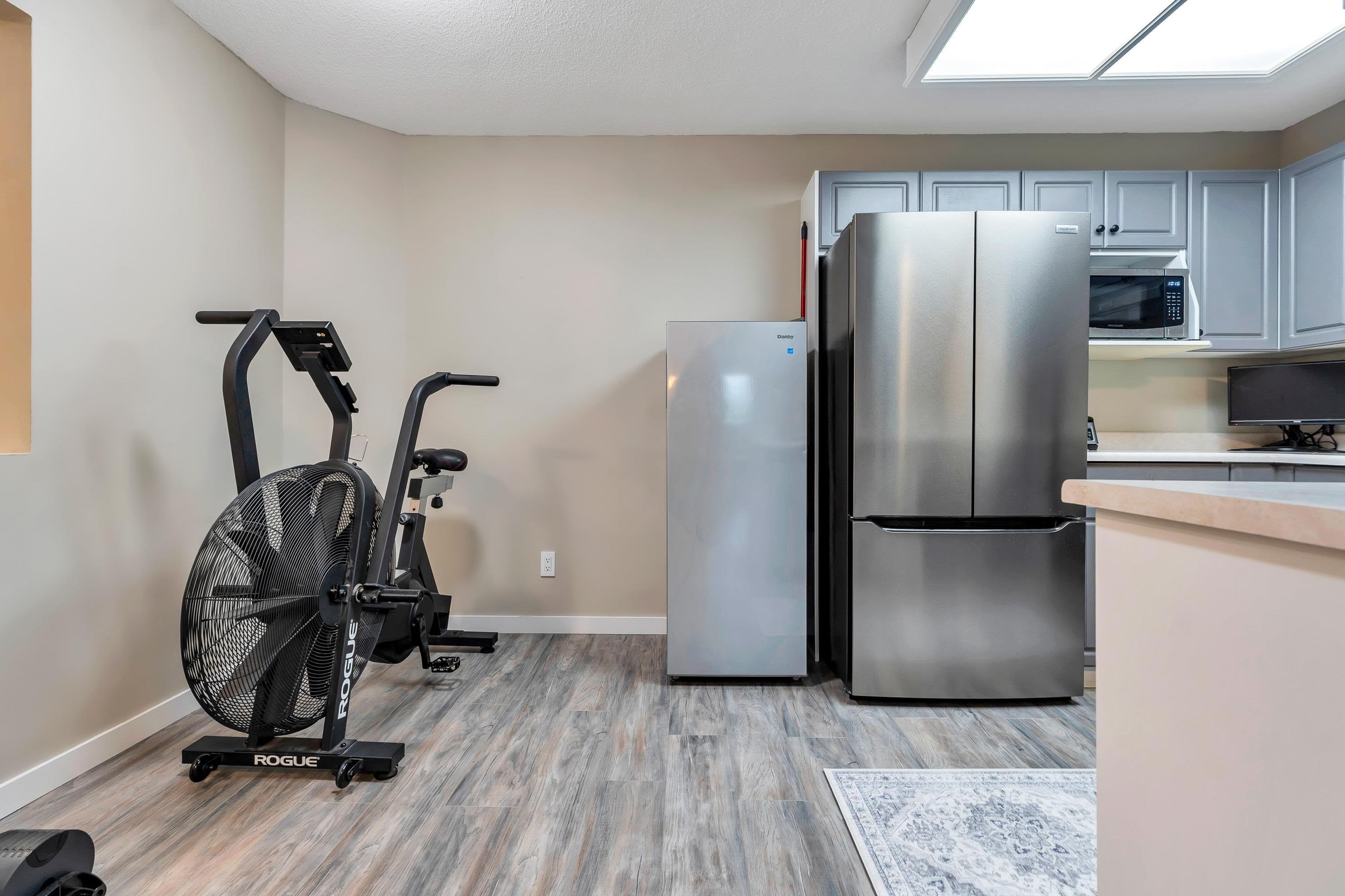 203 - 19835 64 Avenue, Langley, V2Y 1L8 — photo 5