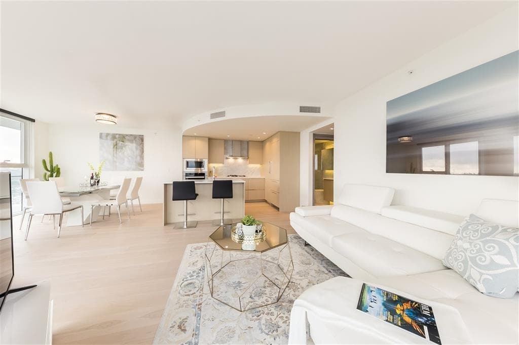 2417 - 89 Nelson Street, Vancouver, V6Z 0E7 — photo 2