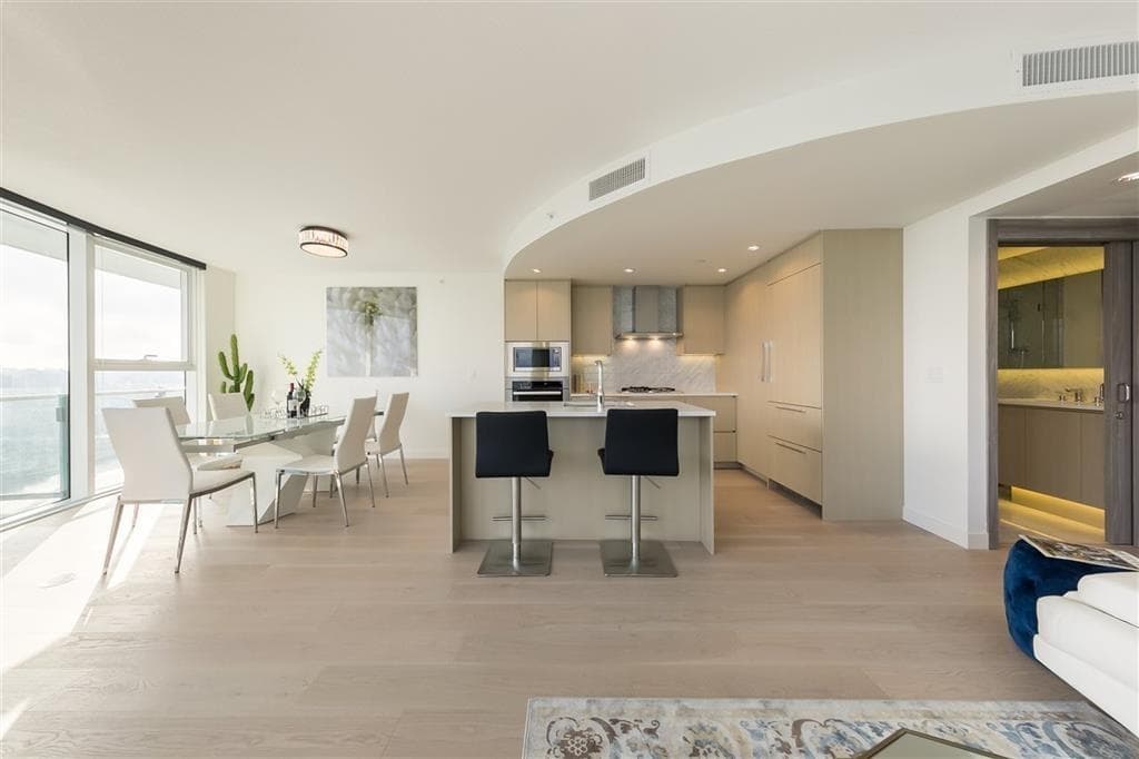 2417 - 89 Nelson Street, Vancouver, V6Z 0E7 — photo 3